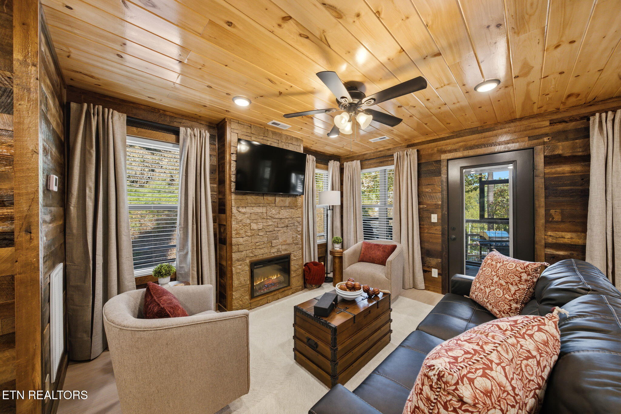 253 Silverbell Lane Gatlinburg TN 37738