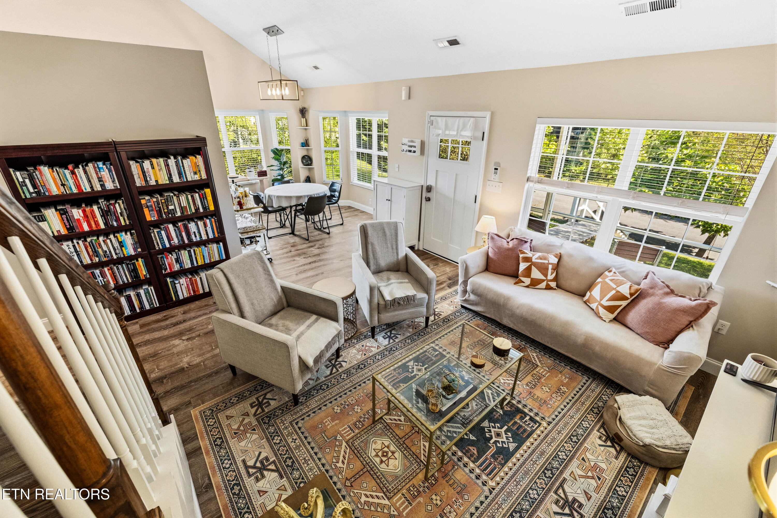 1126 Overton Place Knoxville TN 37917