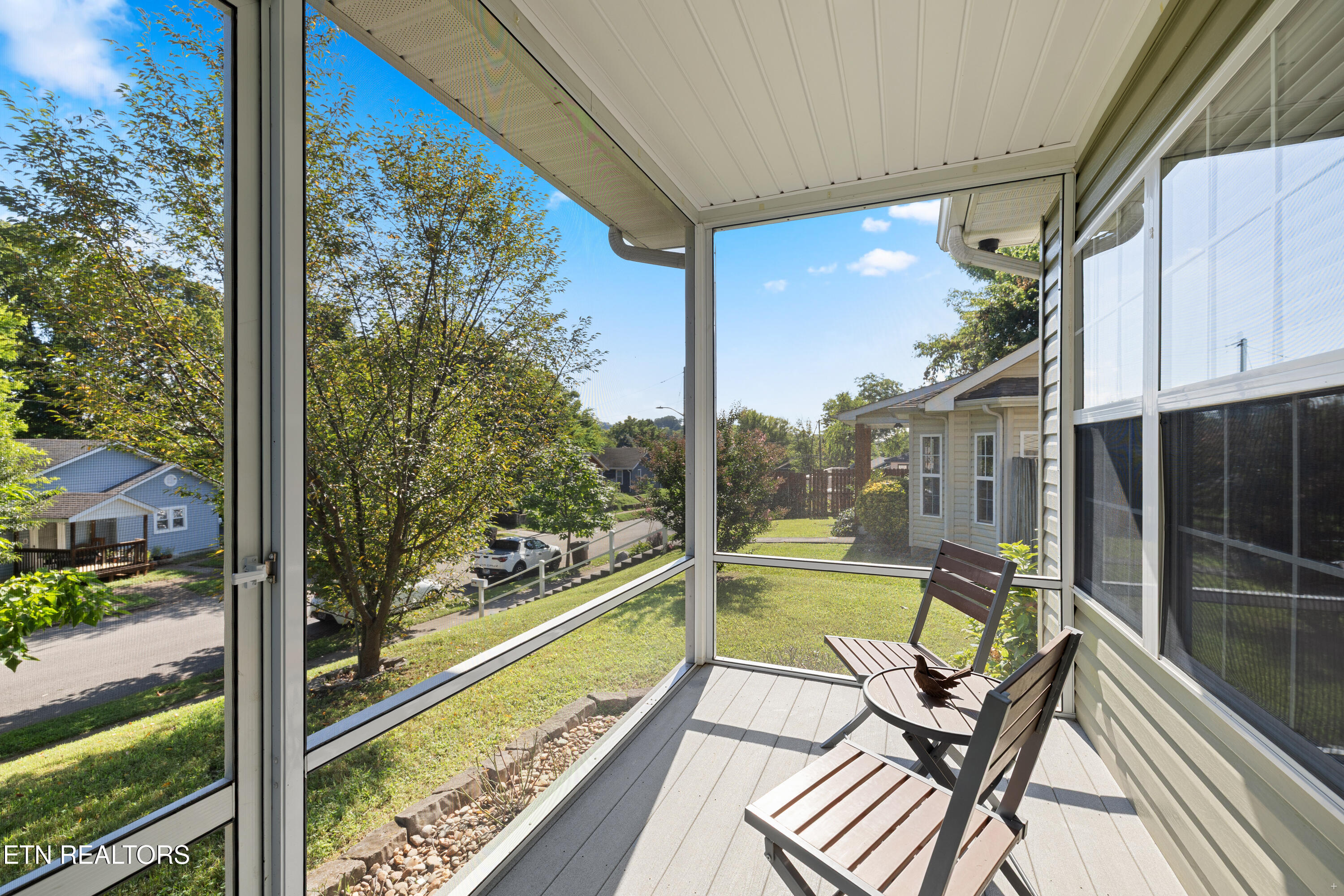 1126 Overton Place Knoxville TN 37917