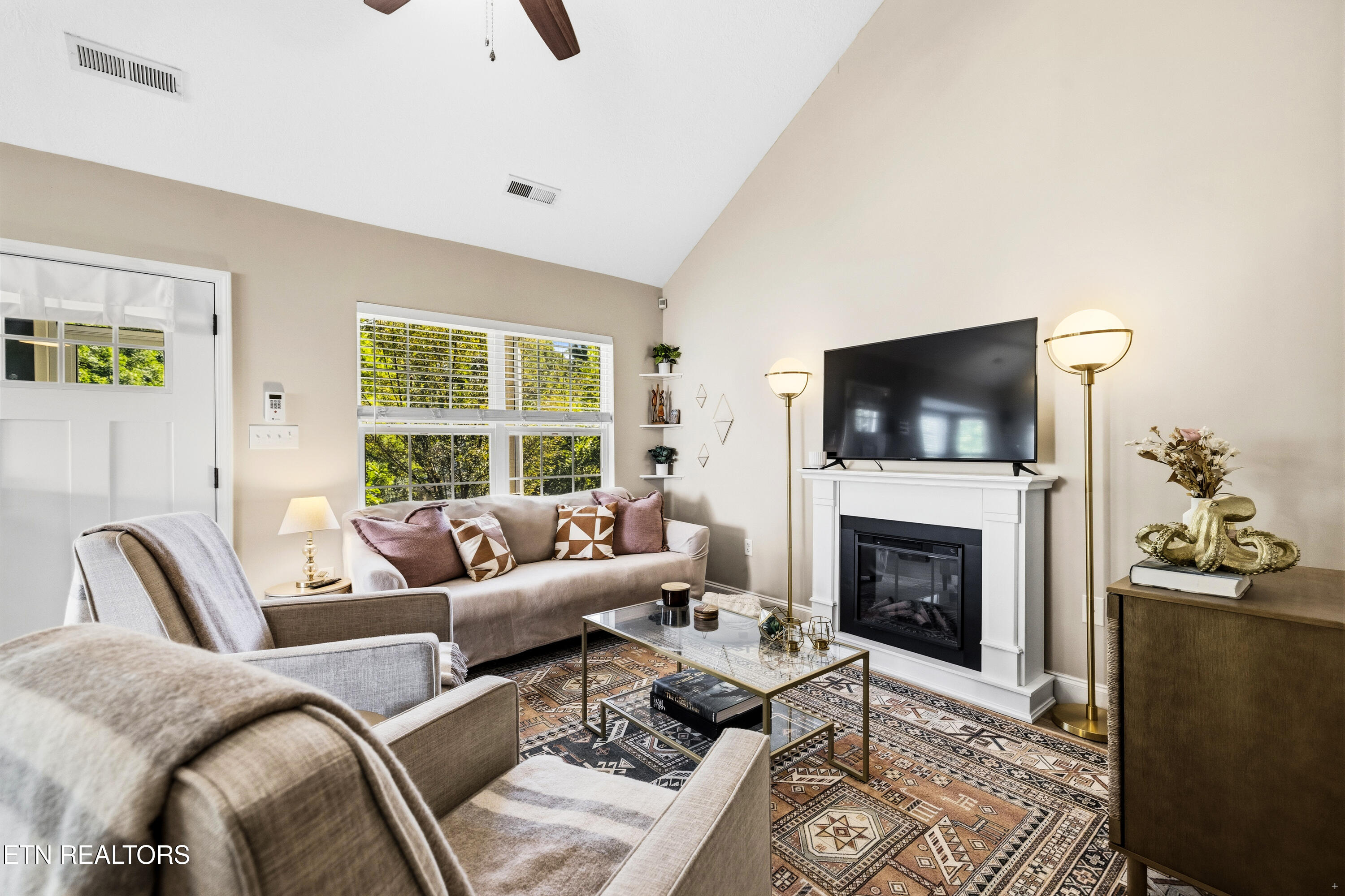 1126 Overton Place Knoxville TN 37917