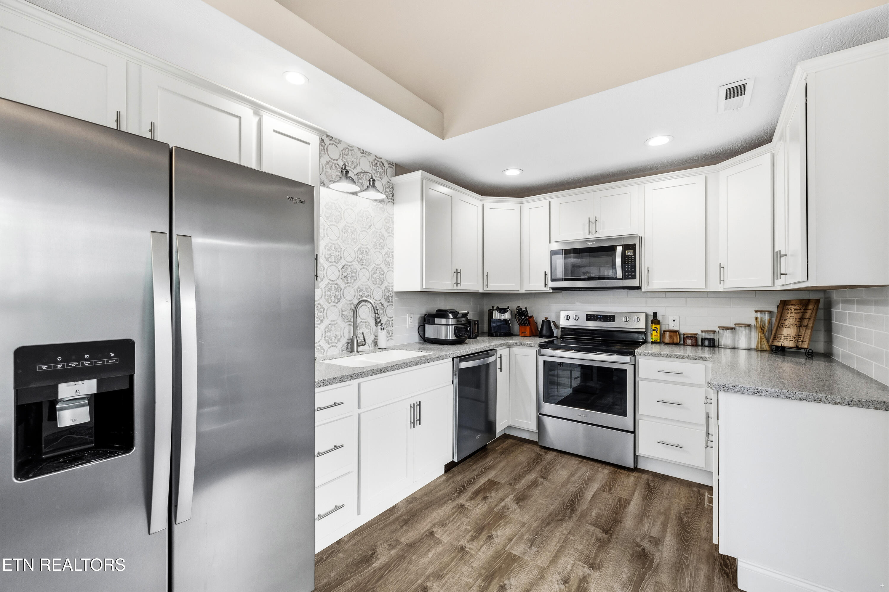 1126 Overton Place Knoxville TN 37917