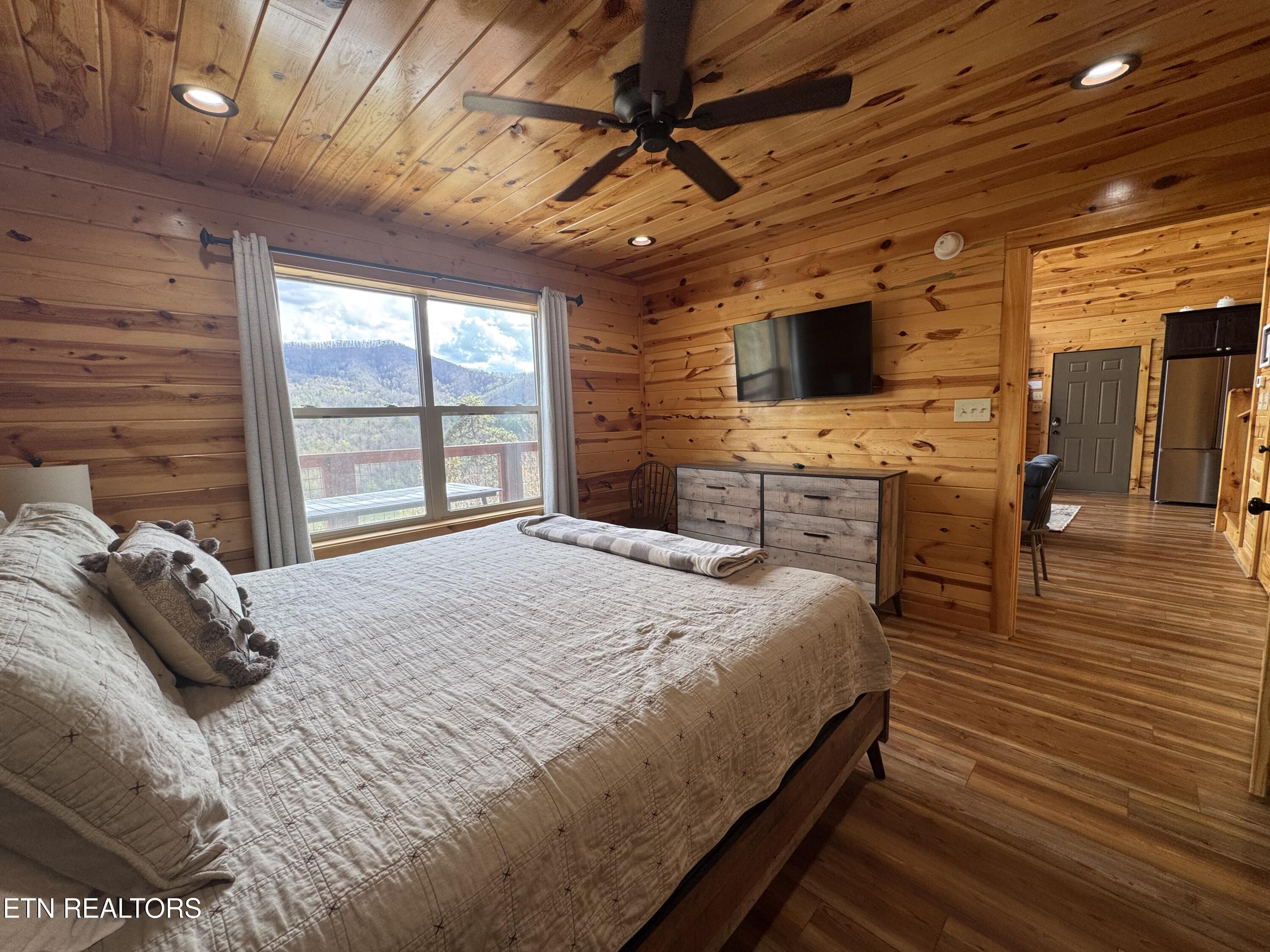 4228 Wears Valley Road Sevierville TN 37862