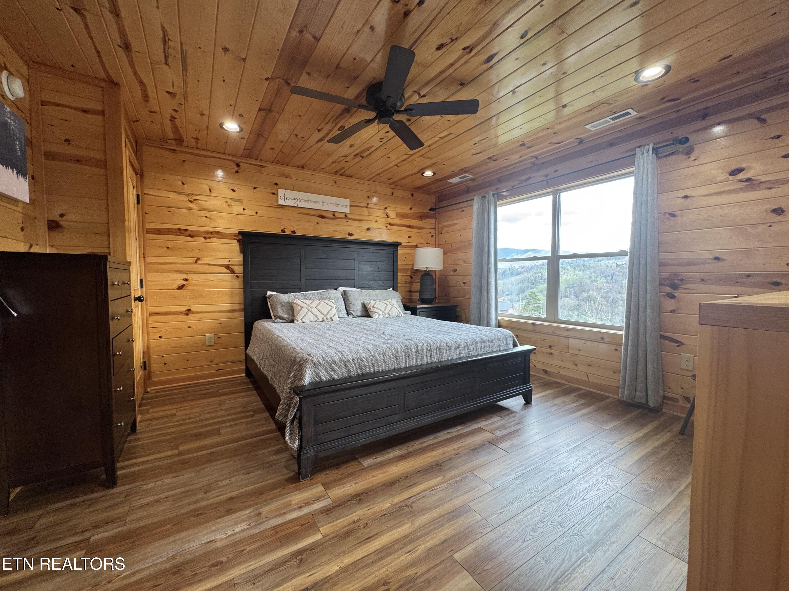 4228 Wears Valley Road Sevierville TN 37862