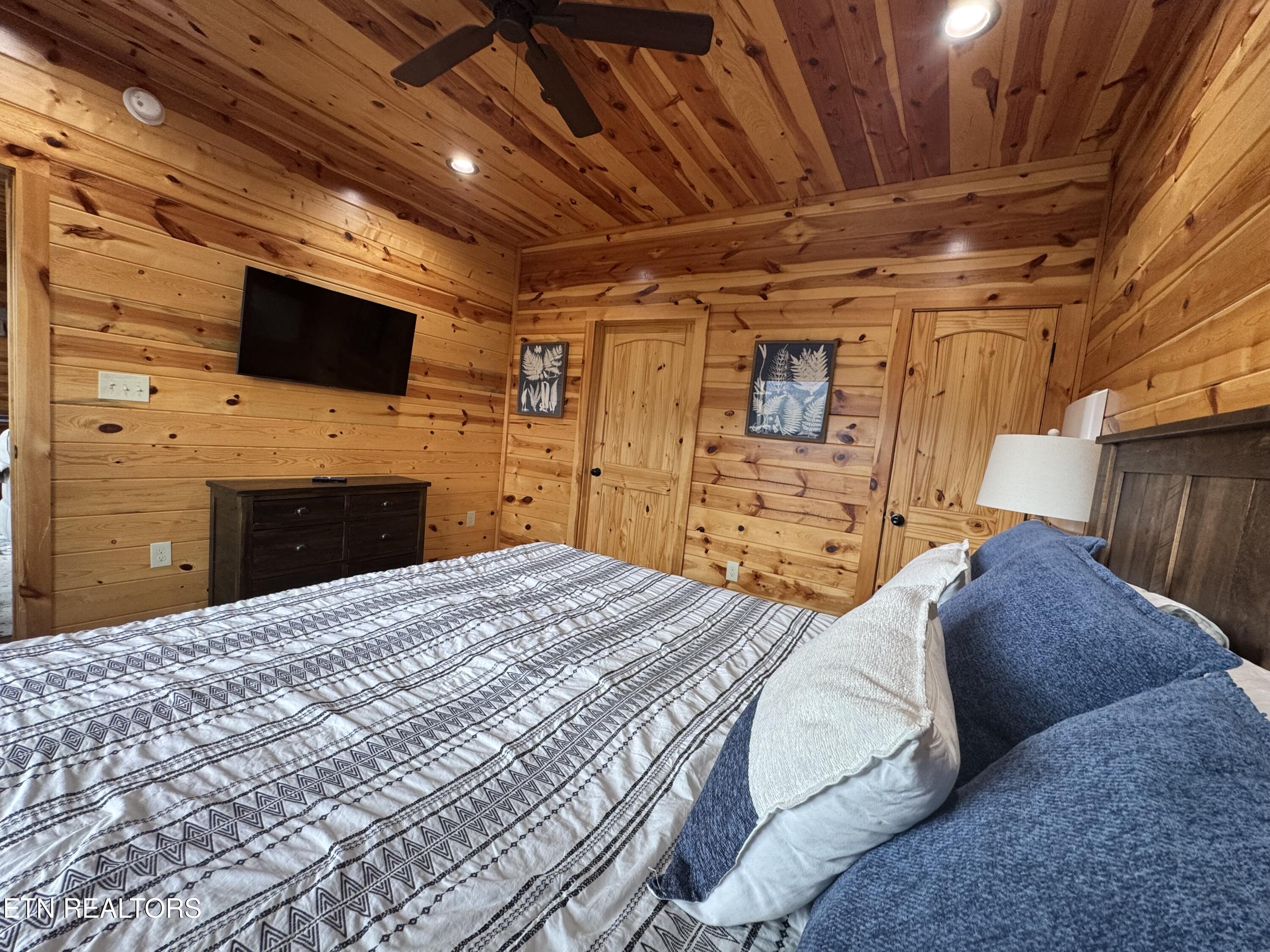 4228 Wears Valley Road Sevierville TN 37862