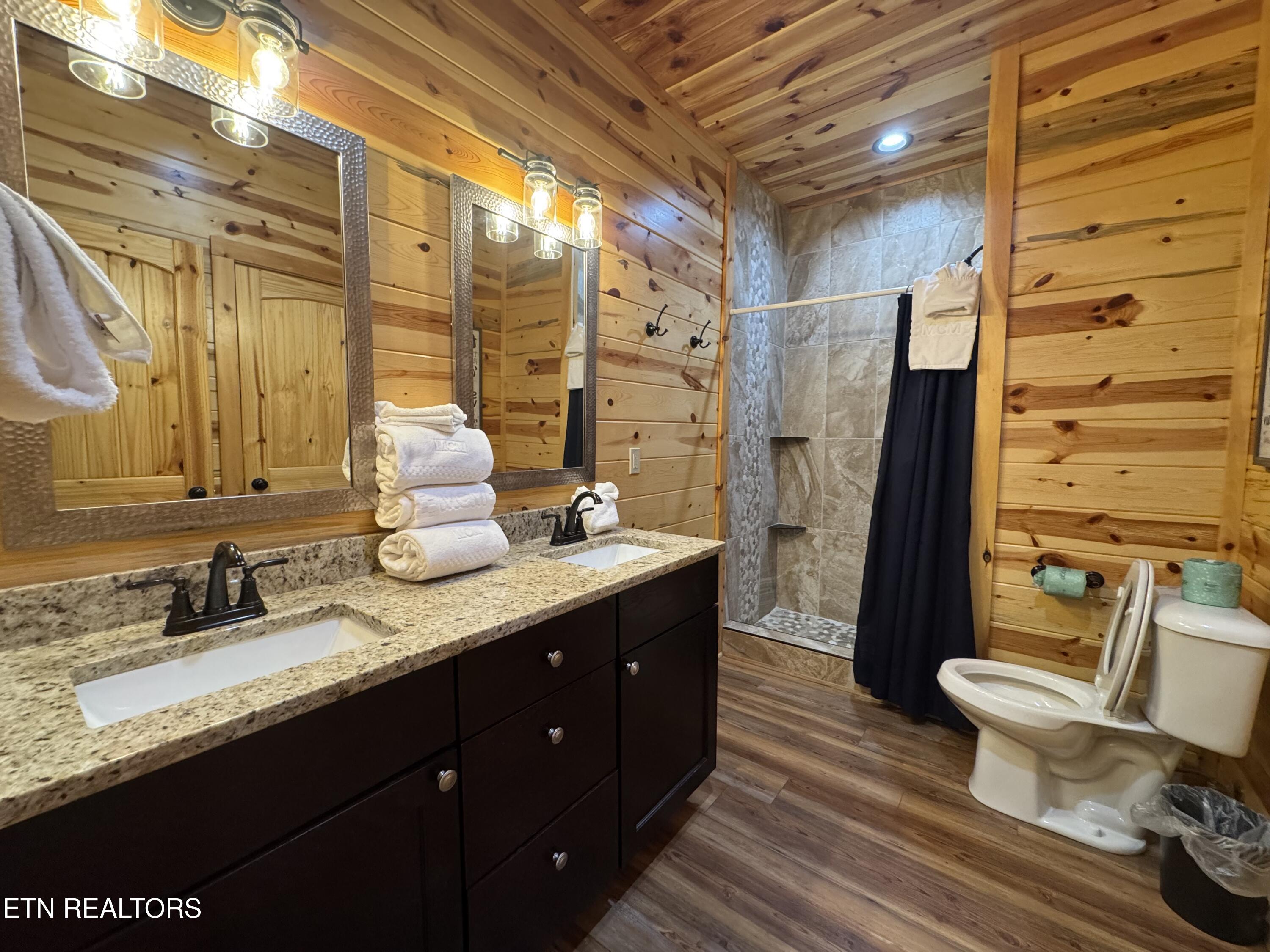 4228 Wears Valley Road Sevierville TN 37862