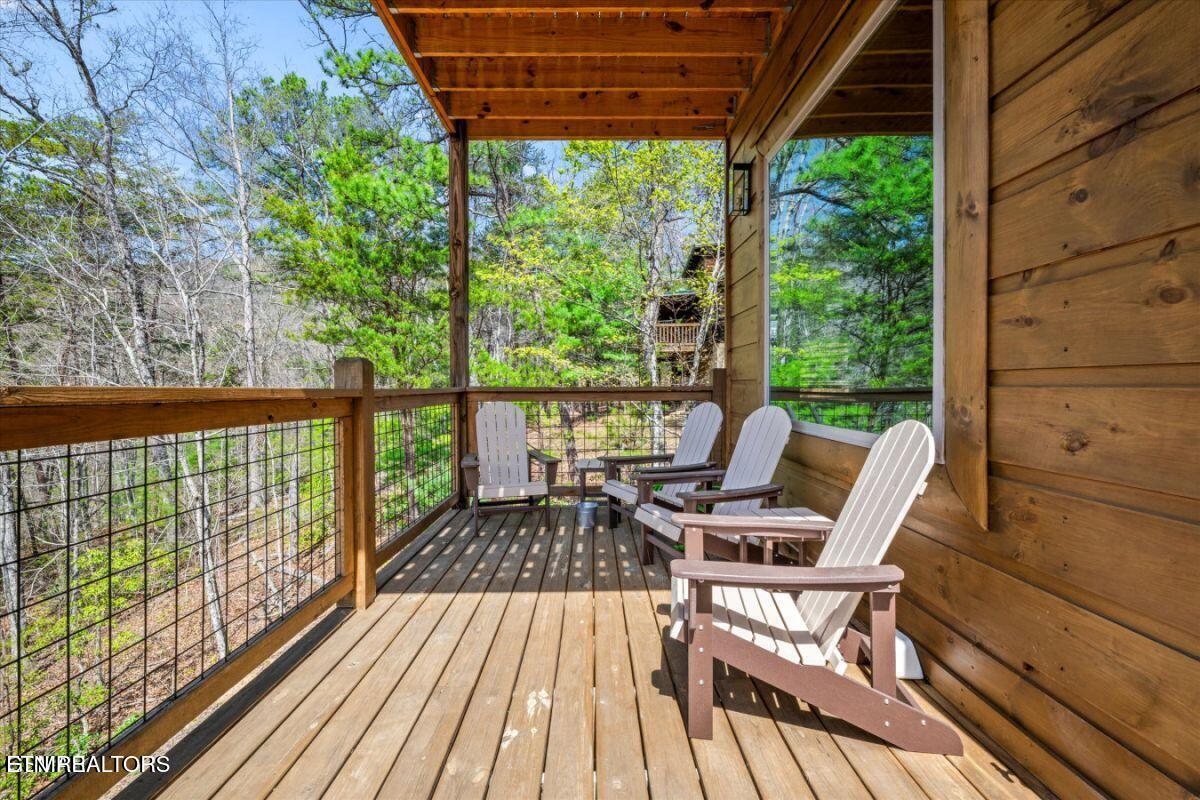 2009 Smoky Cove Road Sevierville TN 37876