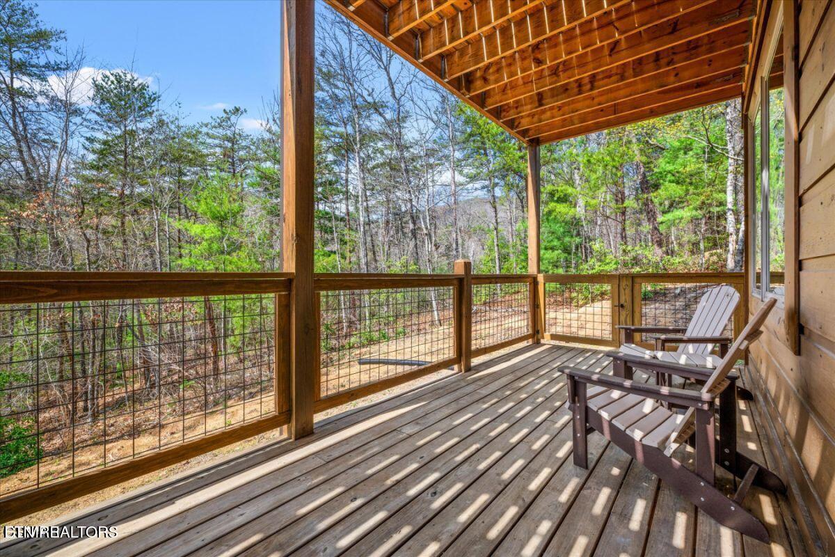 2009 Smoky Cove Road Sevierville TN 37876