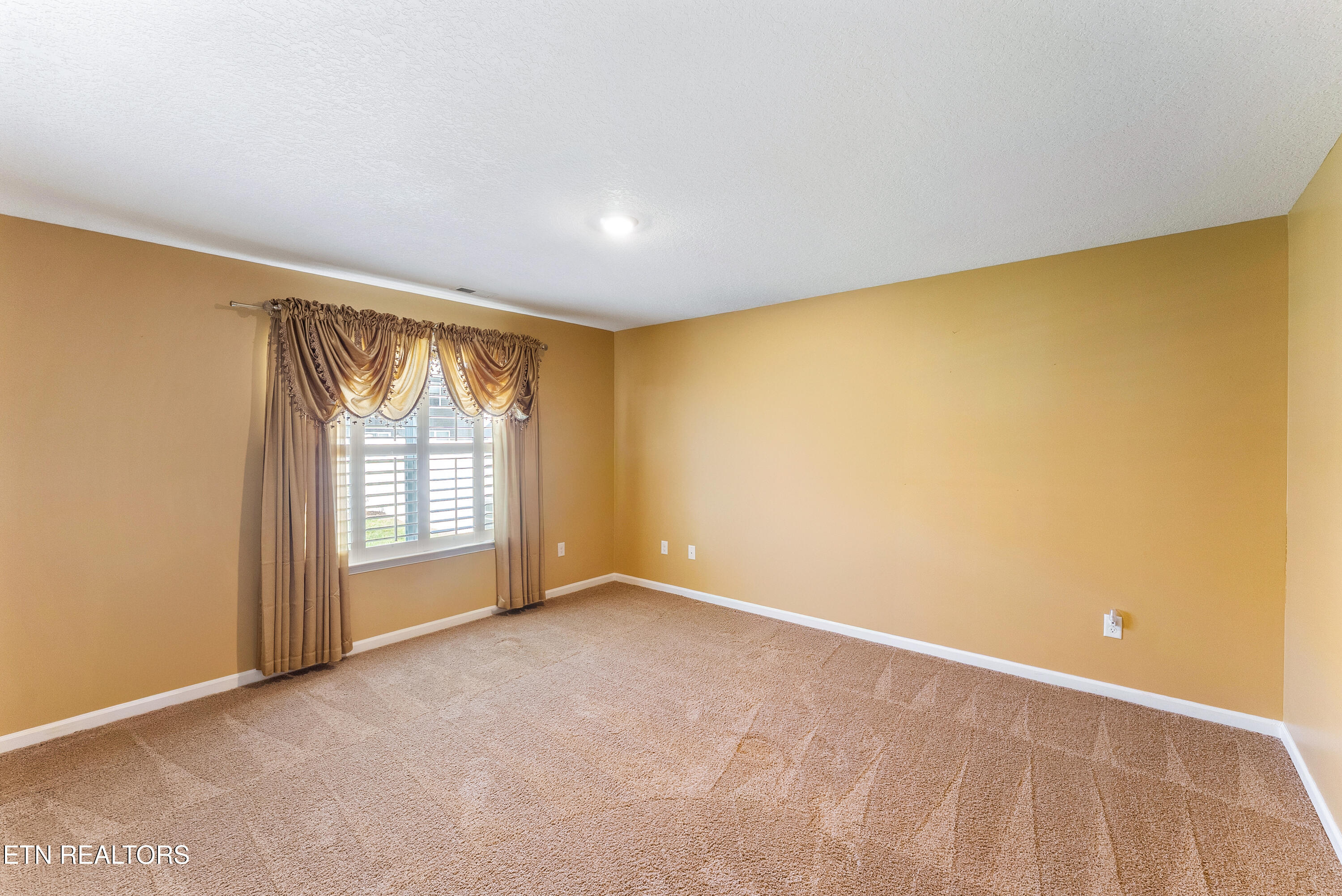 7531 Game Bird Street Corryton TN 37721