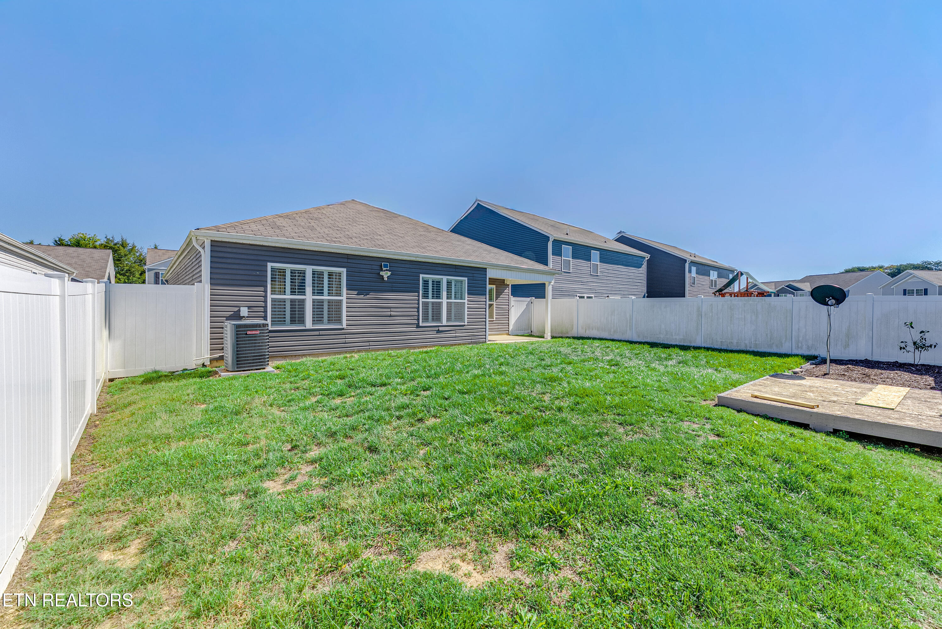7531 Game Bird Street Corryton TN 37721