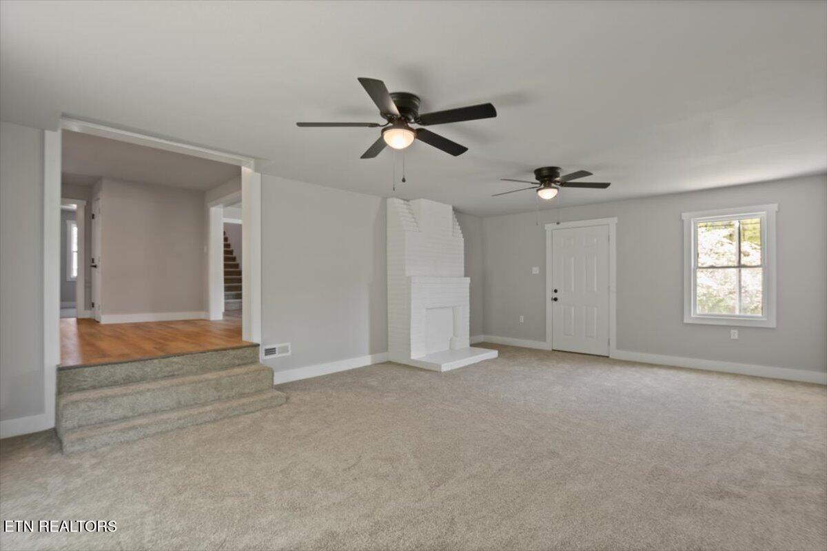 328 Lake Lane Caryville TN 37714