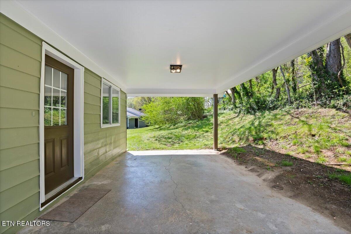 328 Lake Lane Caryville TN 37714