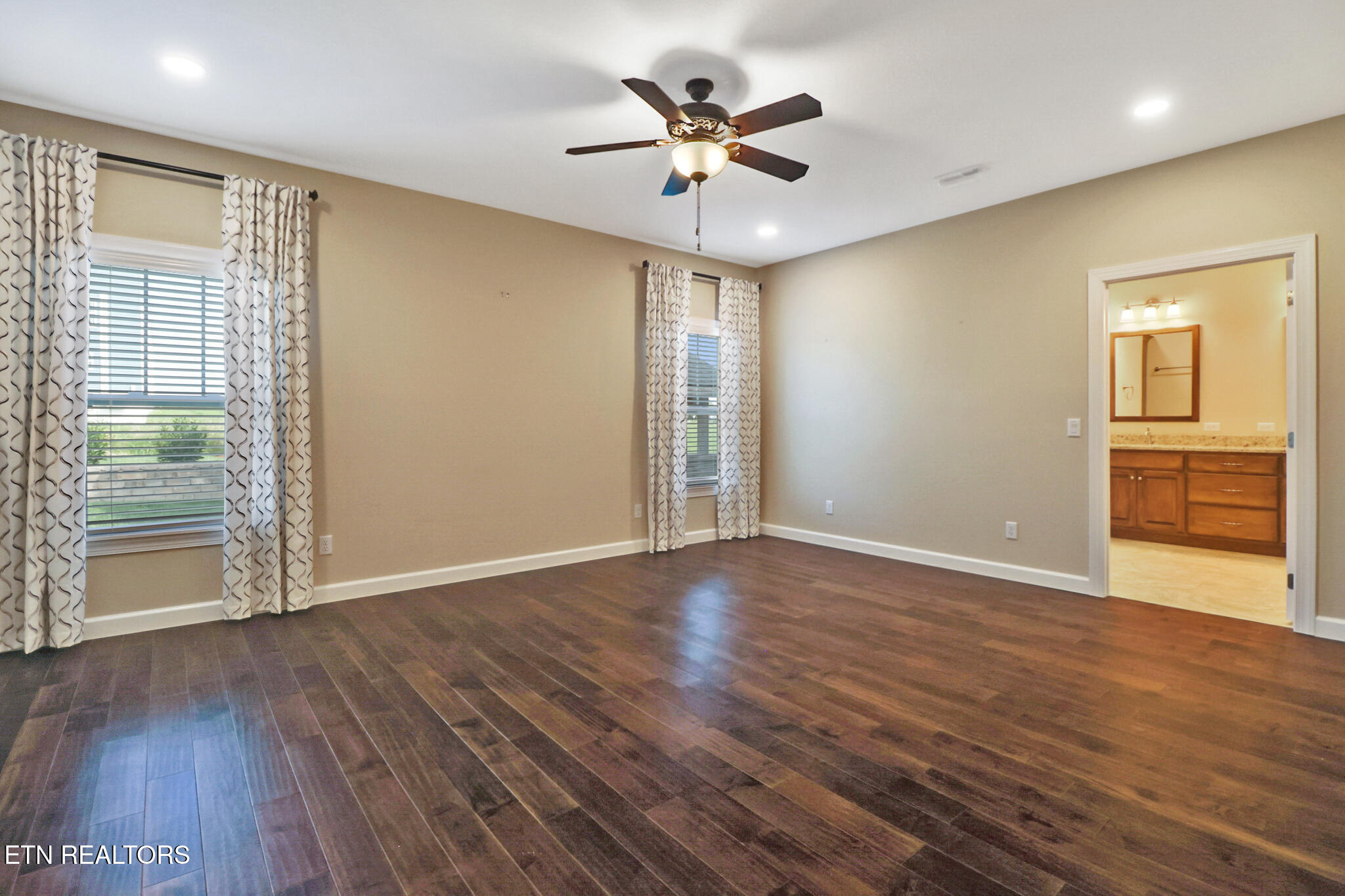 533 Holly Tree Drive Crossville TN 38555
