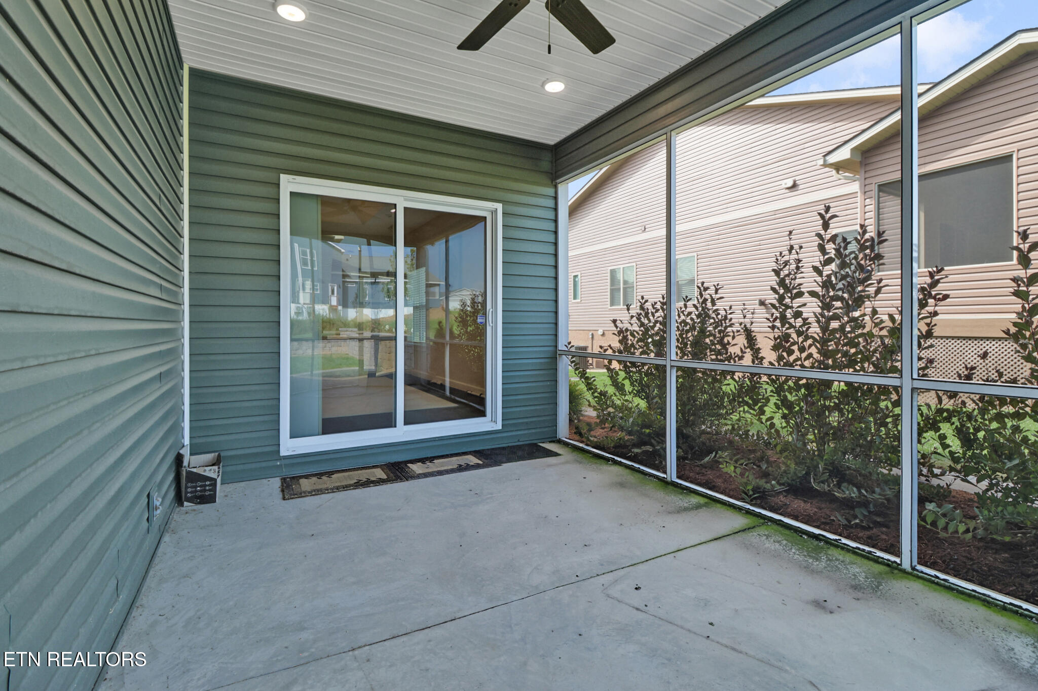 533 Holly Tree Drive Crossville TN 38555