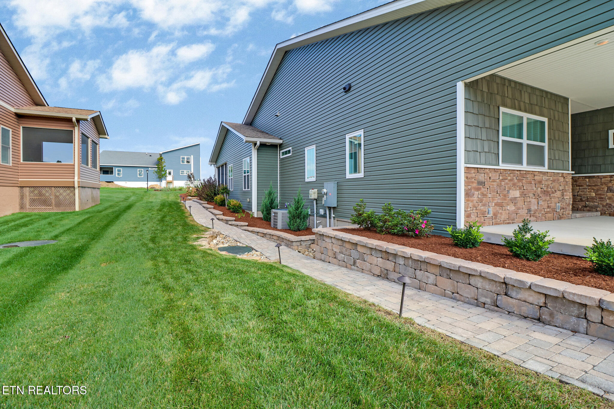 533 Holly Tree Drive Crossville TN 38555