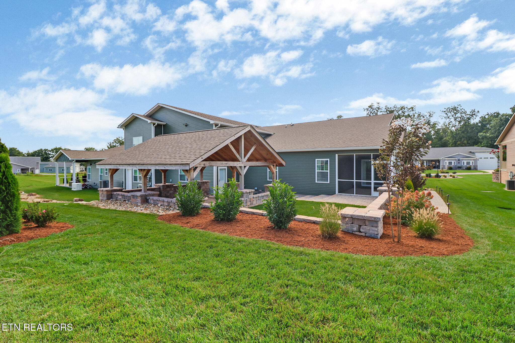 533 Holly Tree Drive Crossville TN 38555