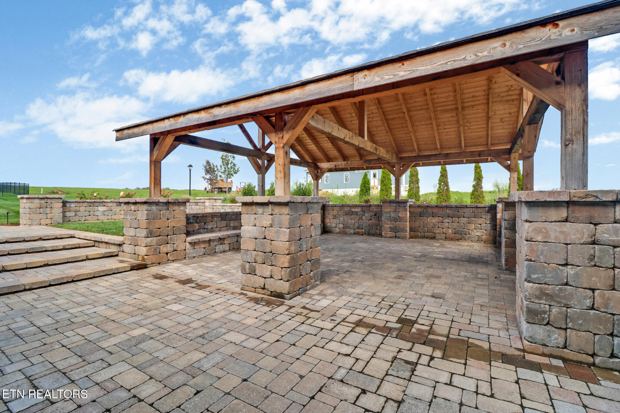 533 Holly Tree Drive Crossville TN 38555