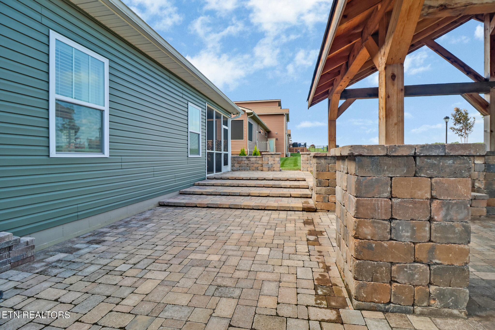 533 Holly Tree Drive Crossville TN 38555