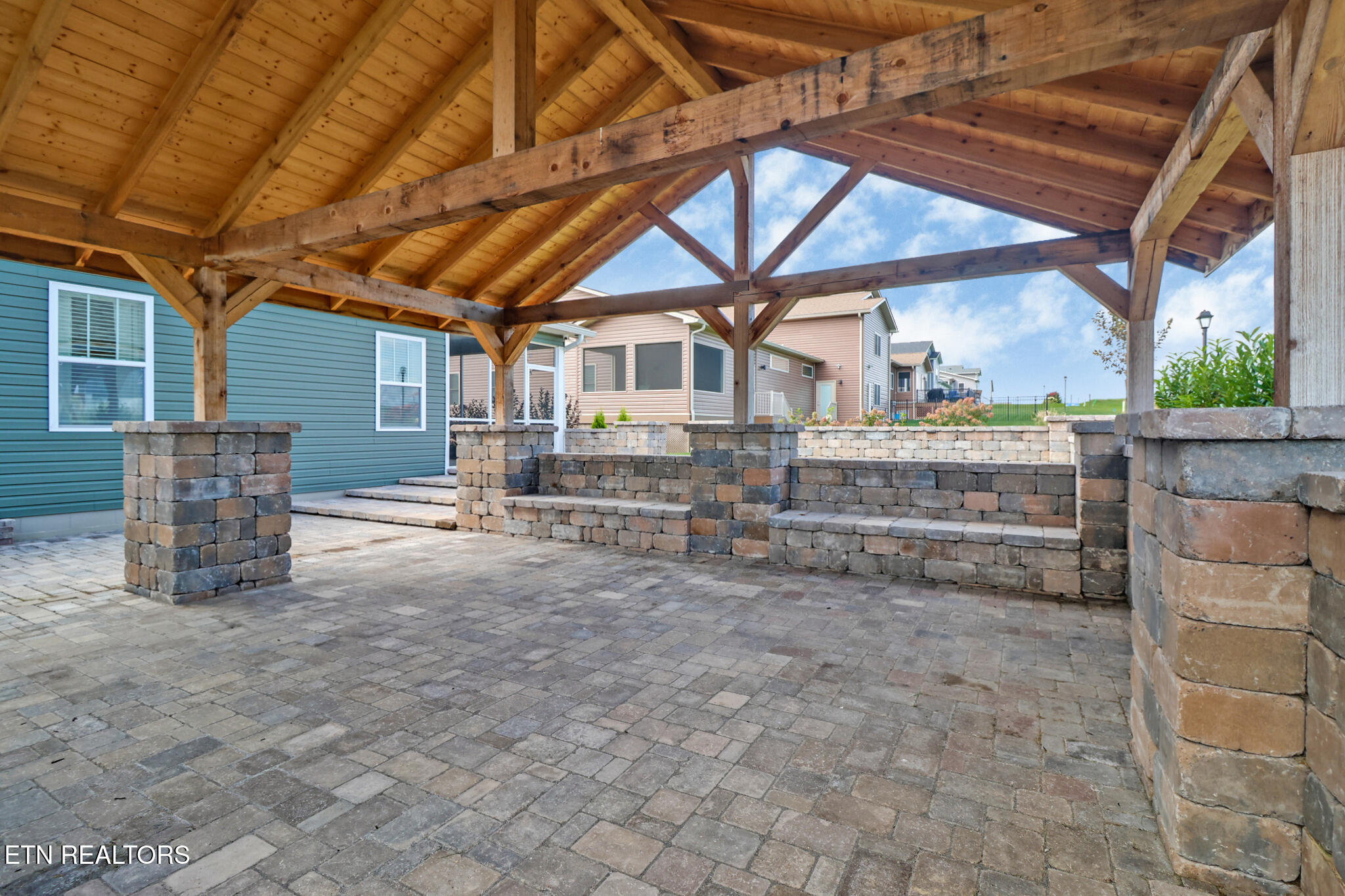 533 Holly Tree Drive Crossville TN 38555