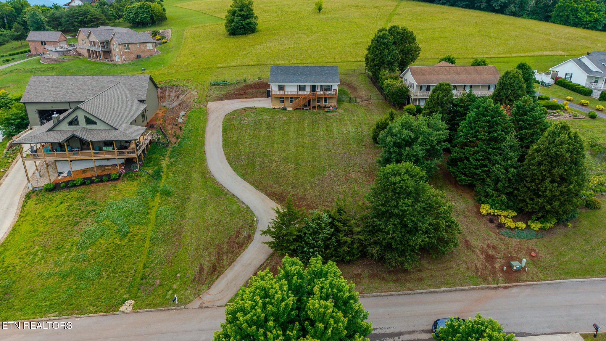 2713 Lucille Avenue Kodak TN 37764