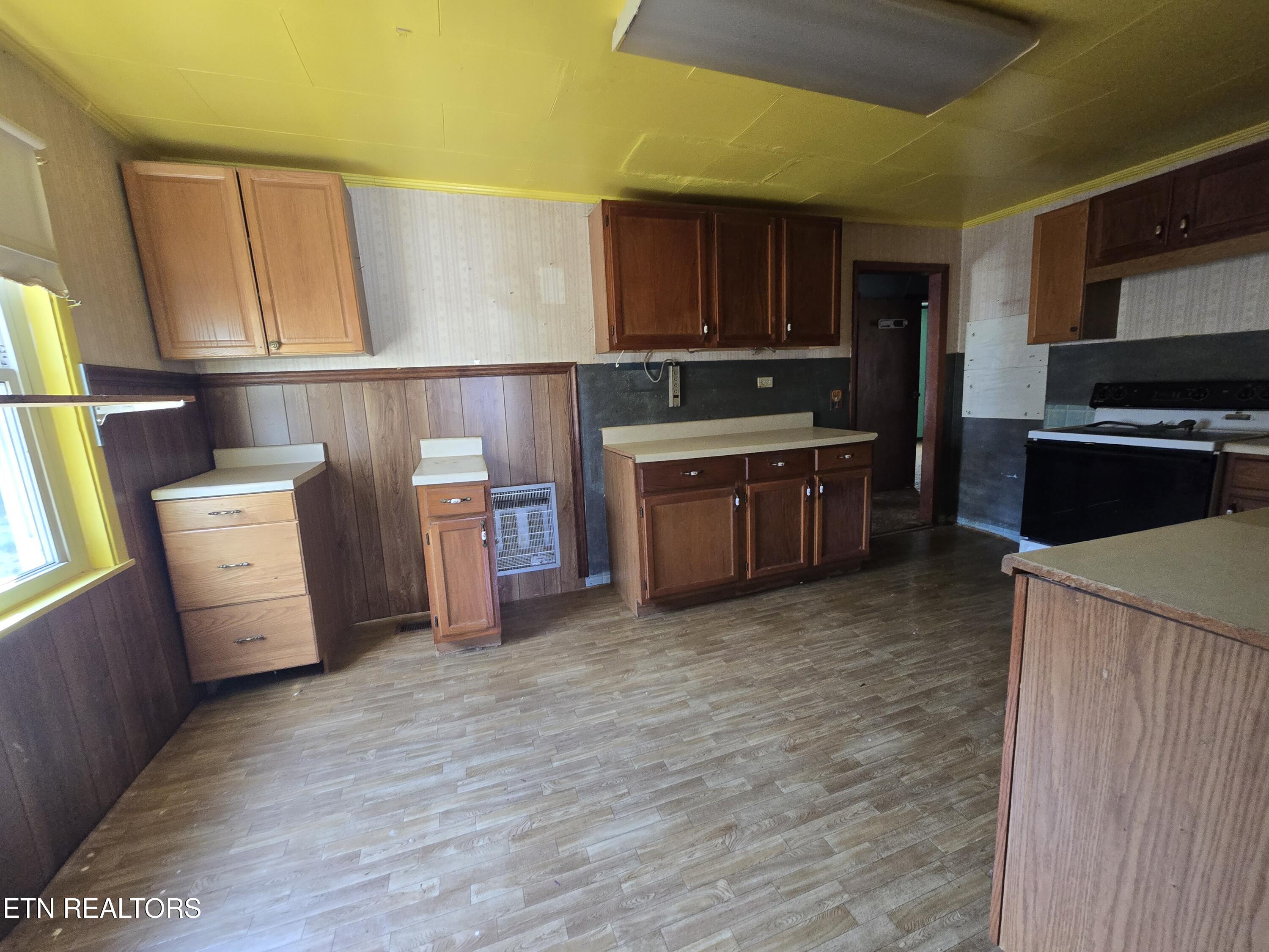 404 Cedar Fork Road Tazewell TN 37879