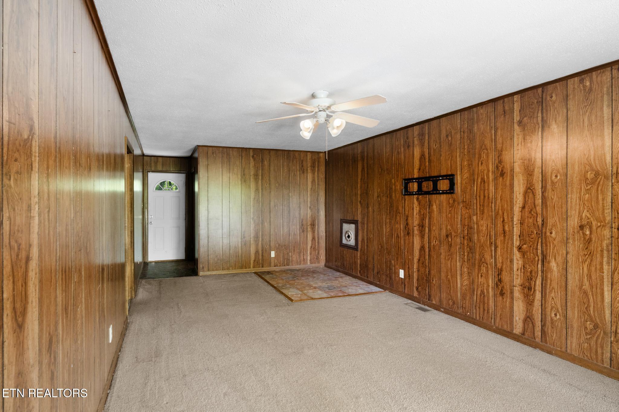 133 Bunch Lane Clinton TN 37716
