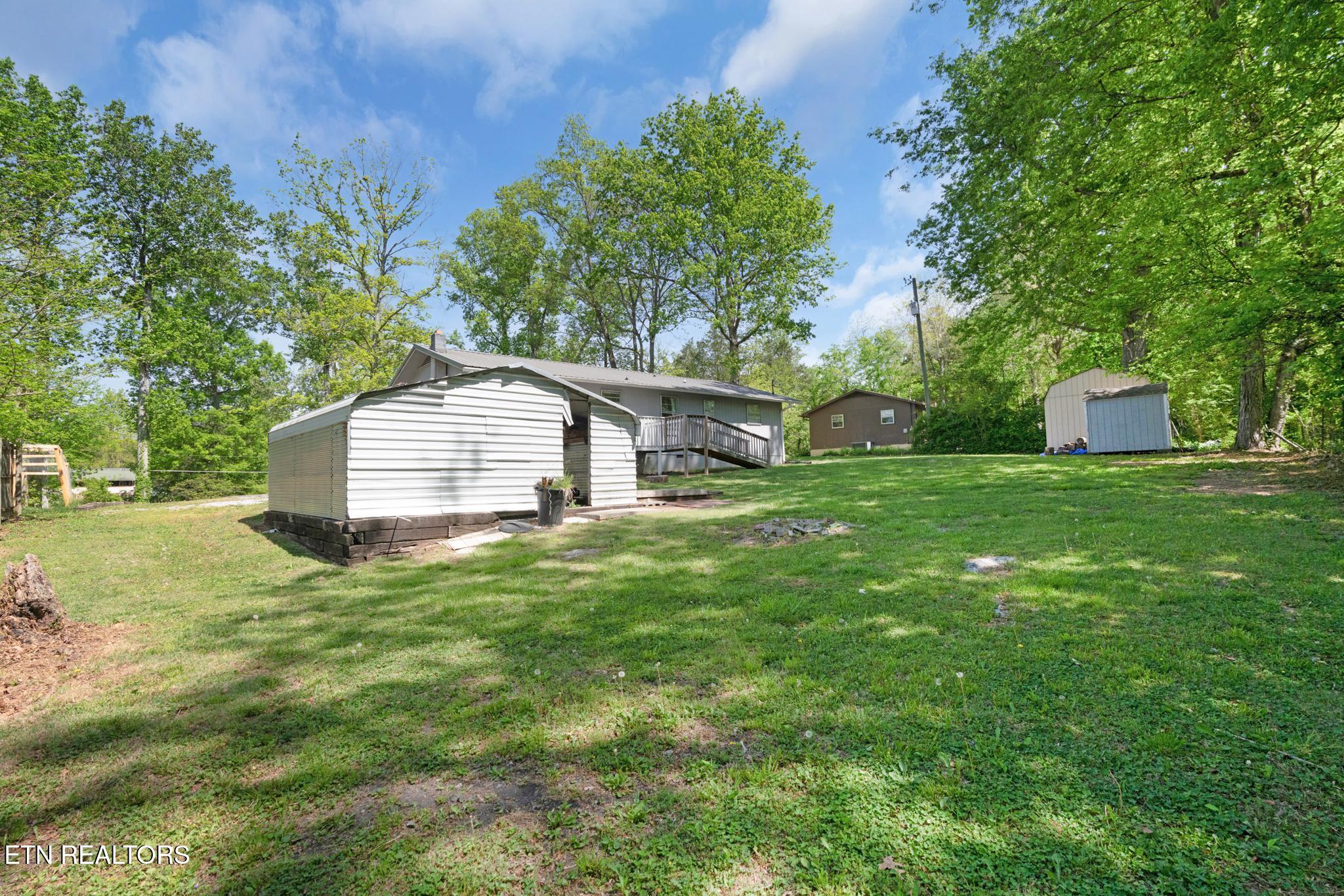 133 Bunch Lane Clinton TN 37716