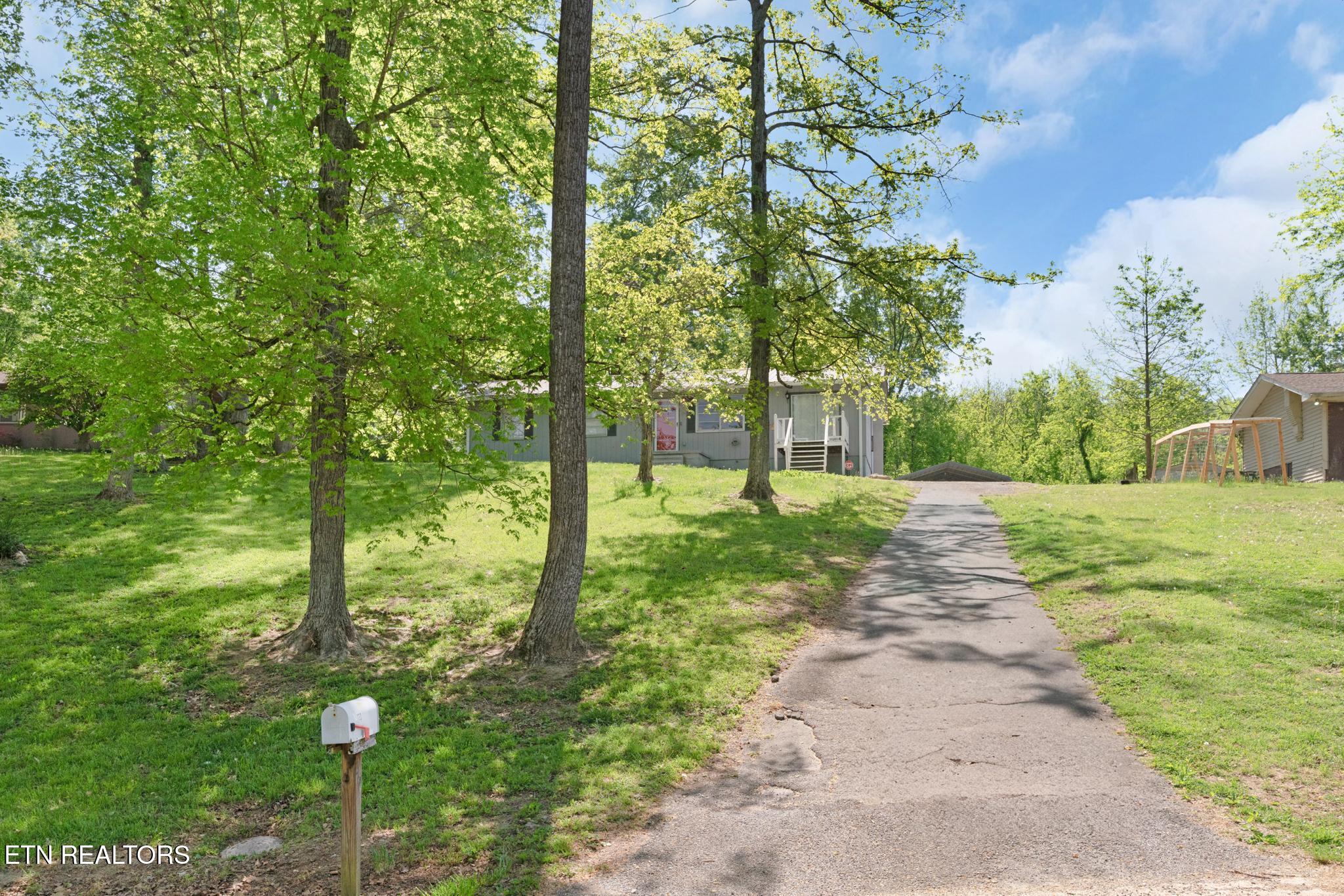 133 Bunch Lane Clinton TN 37716