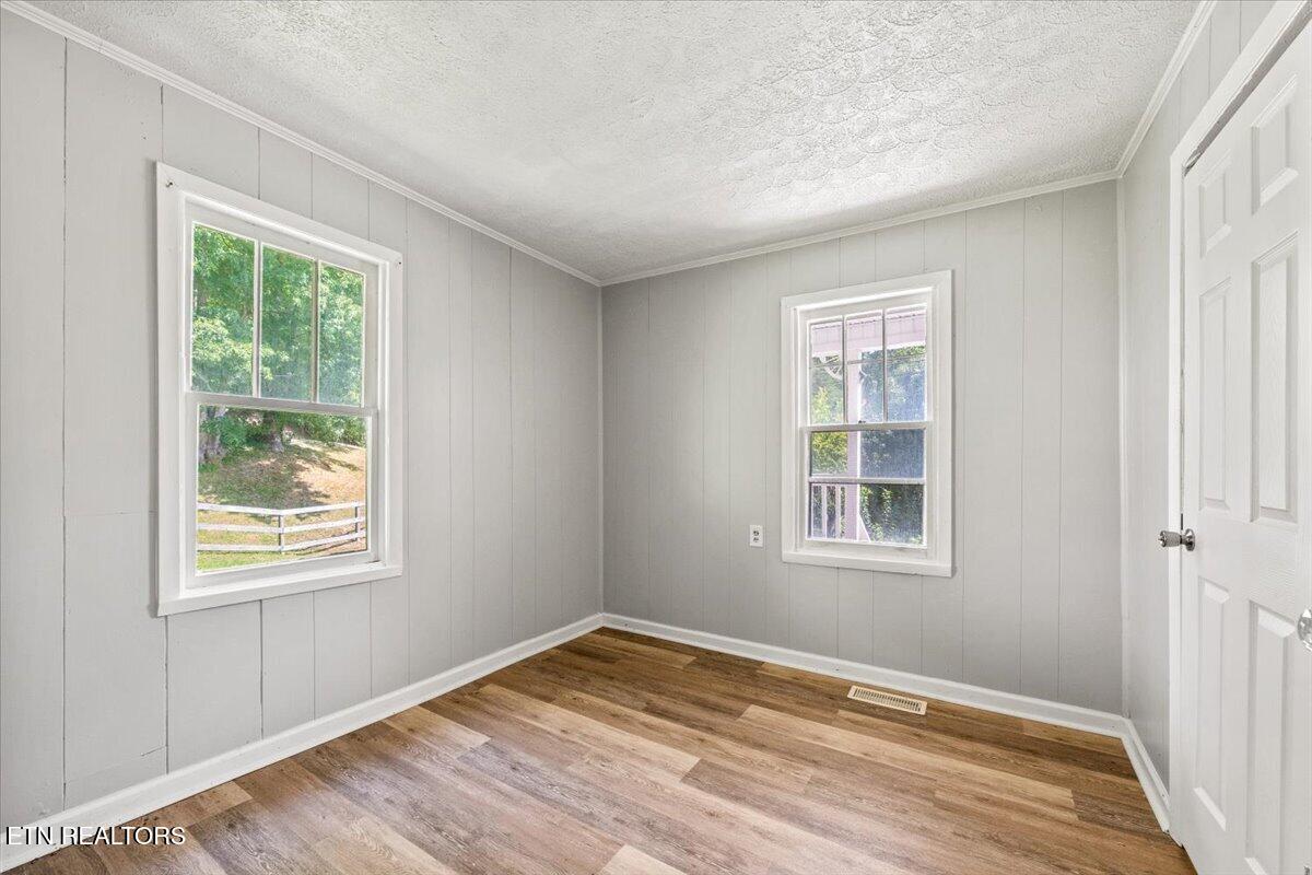 1501 Cherry Bottom Road Caryville TN 37714