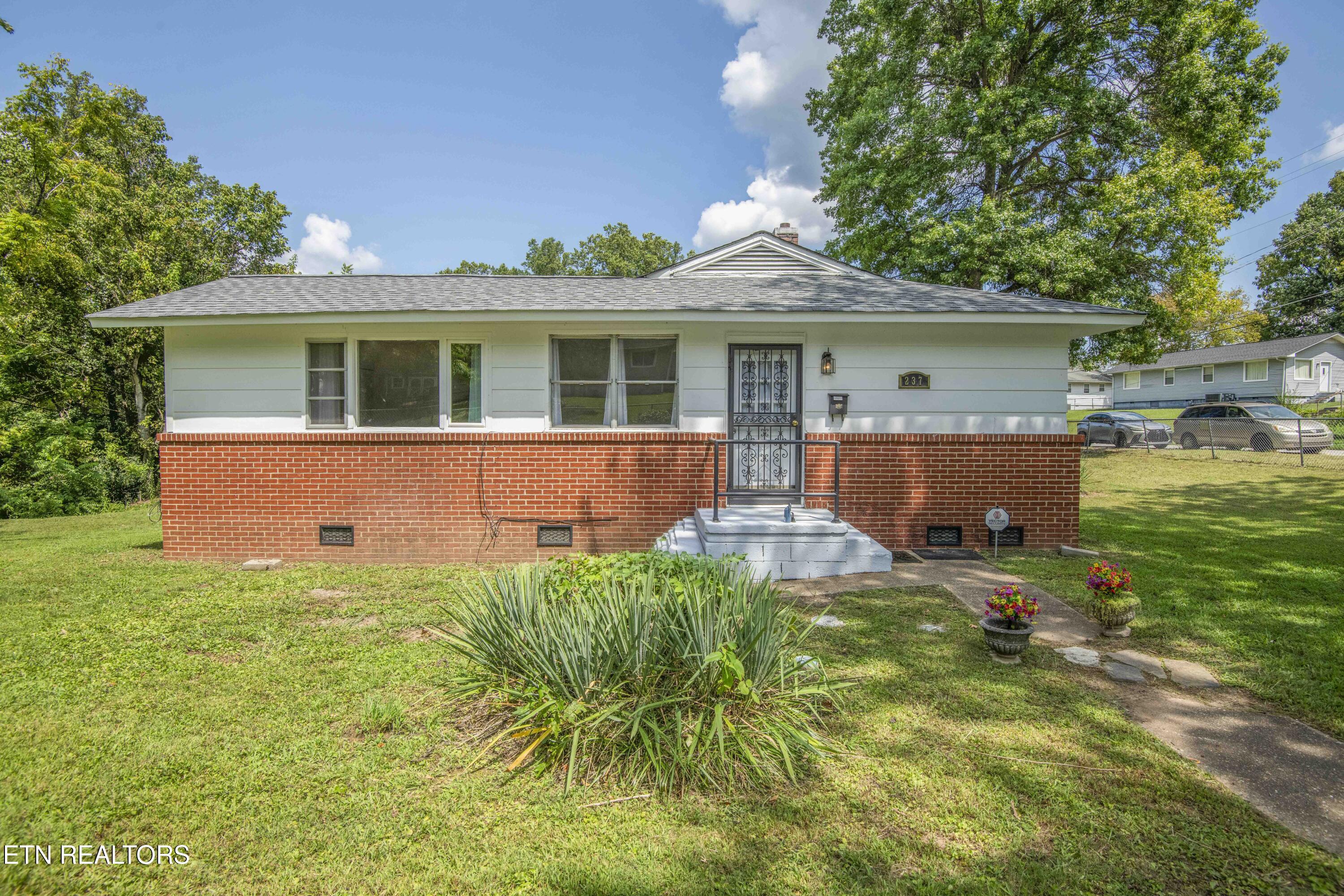 237 S Dillard Avenue Oak Ridge TN 37830