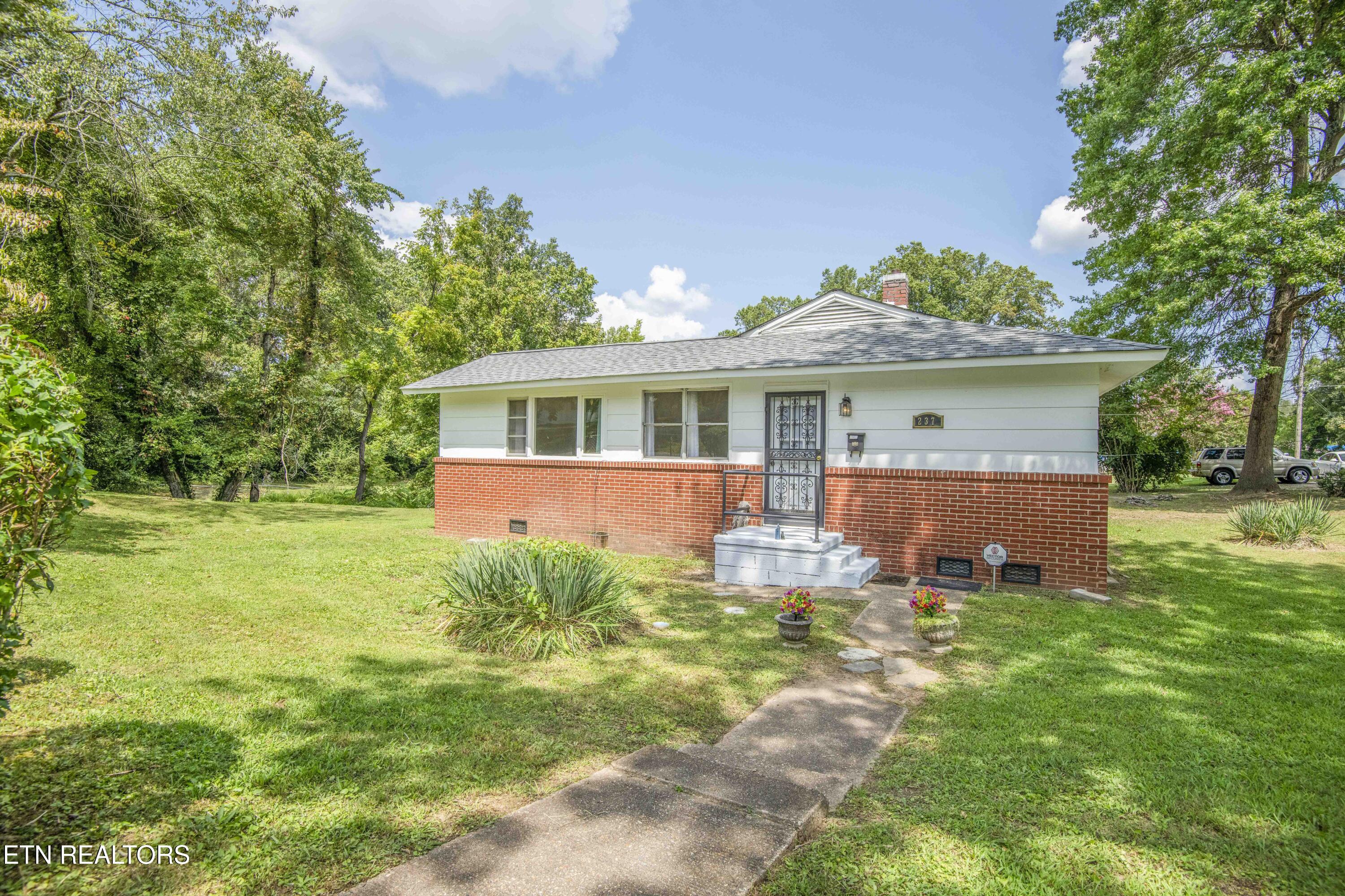 237 S Dillard Avenue Oak Ridge TN 37830