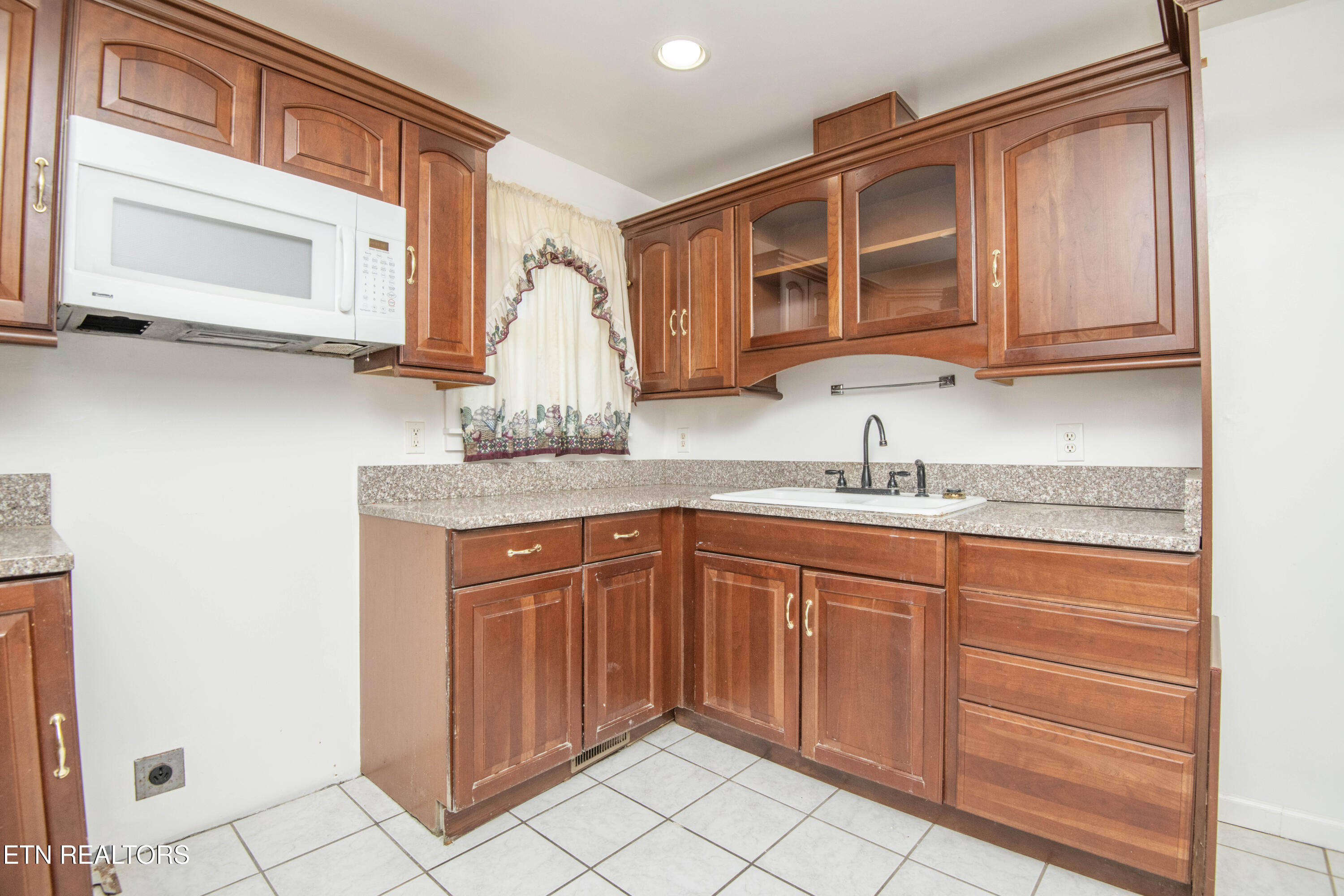 237 S Dillard Avenue Oak Ridge TN 37830