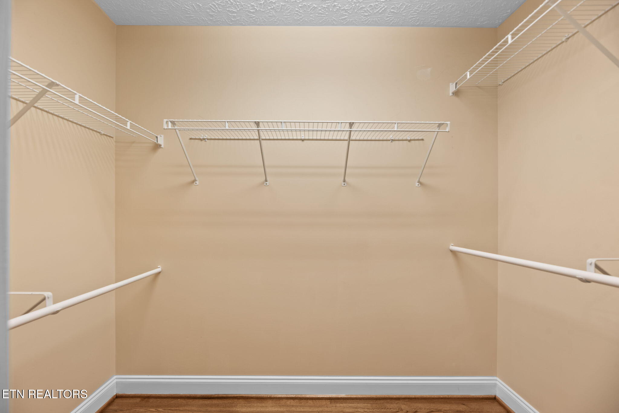 207 Laurel Road Clinton TN 37716