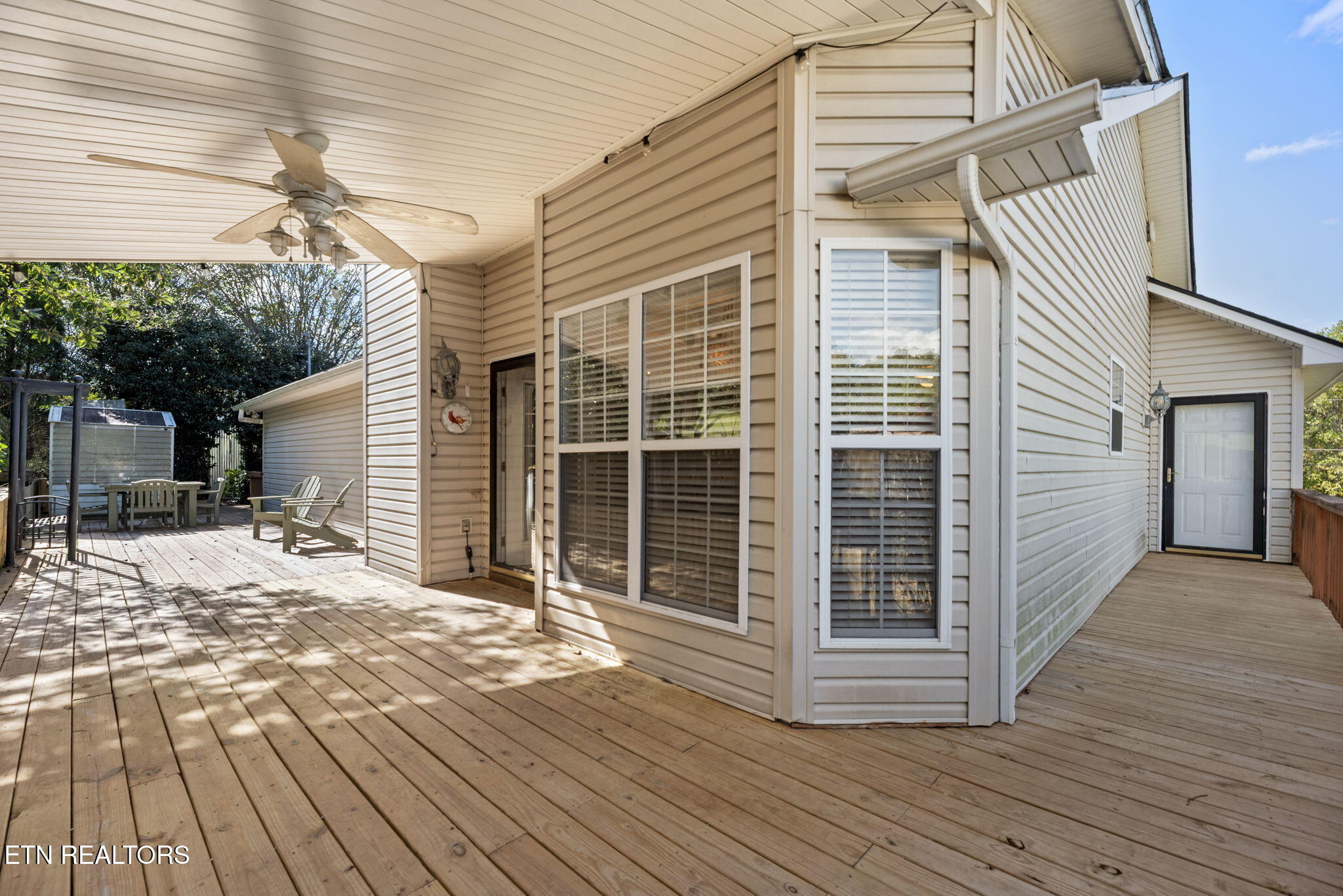 207 Laurel Road Clinton TN 37716