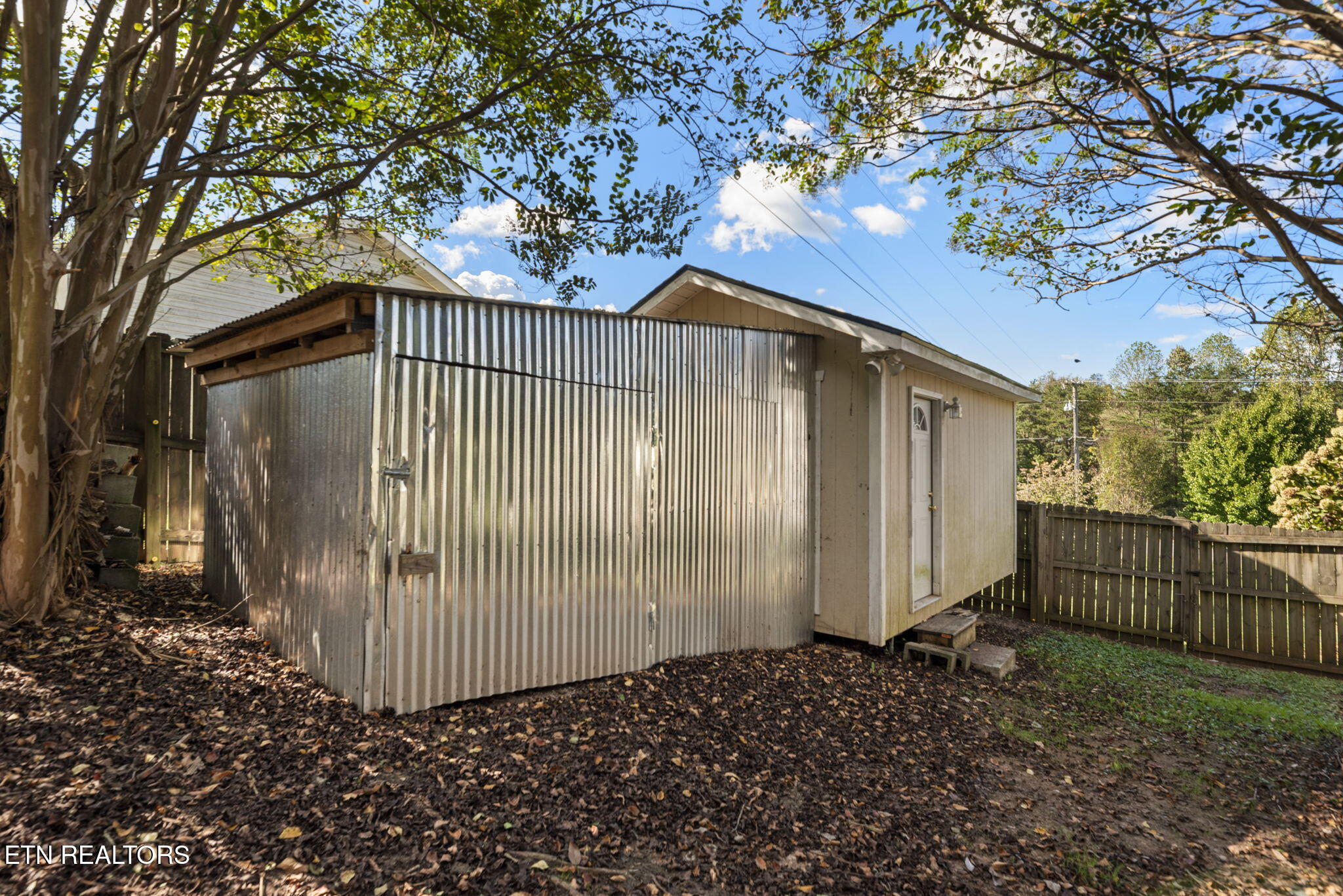 207 Laurel Road Clinton TN 37716