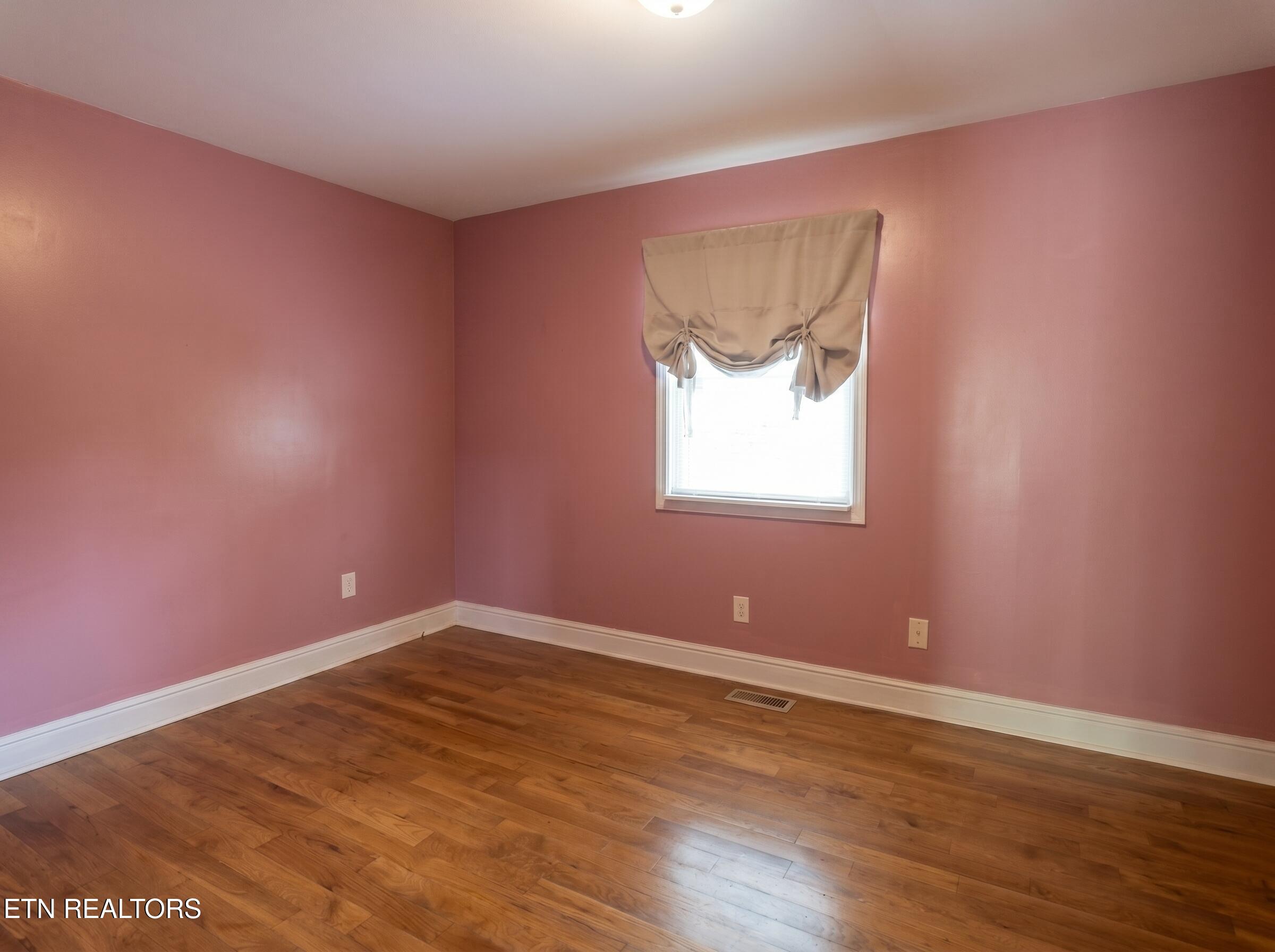 1459 Old Elmore Road Crossville TN 38571