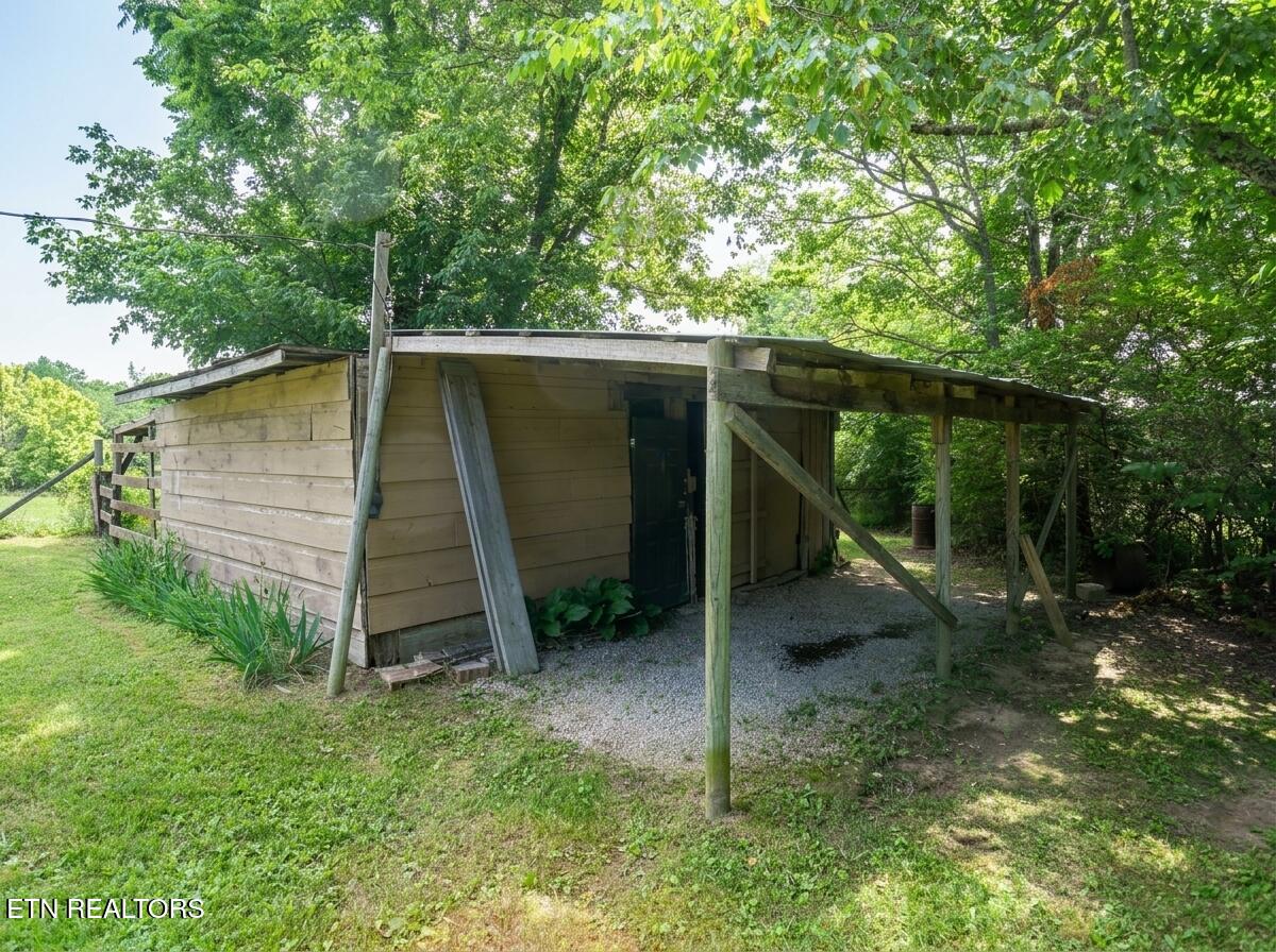 1459 Old Elmore Road Crossville TN 38571