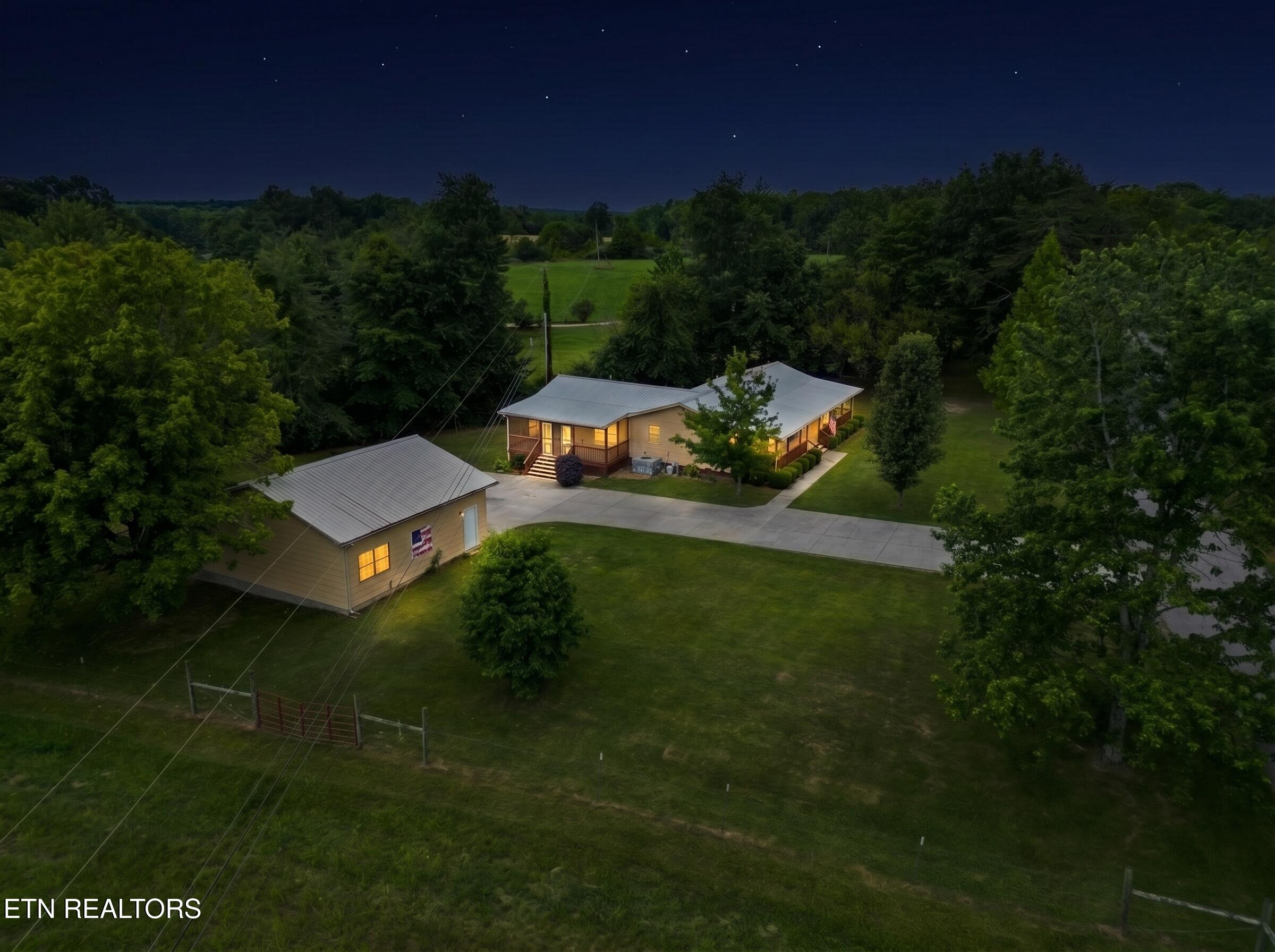 1459 Old Elmore Road Crossville TN 38571