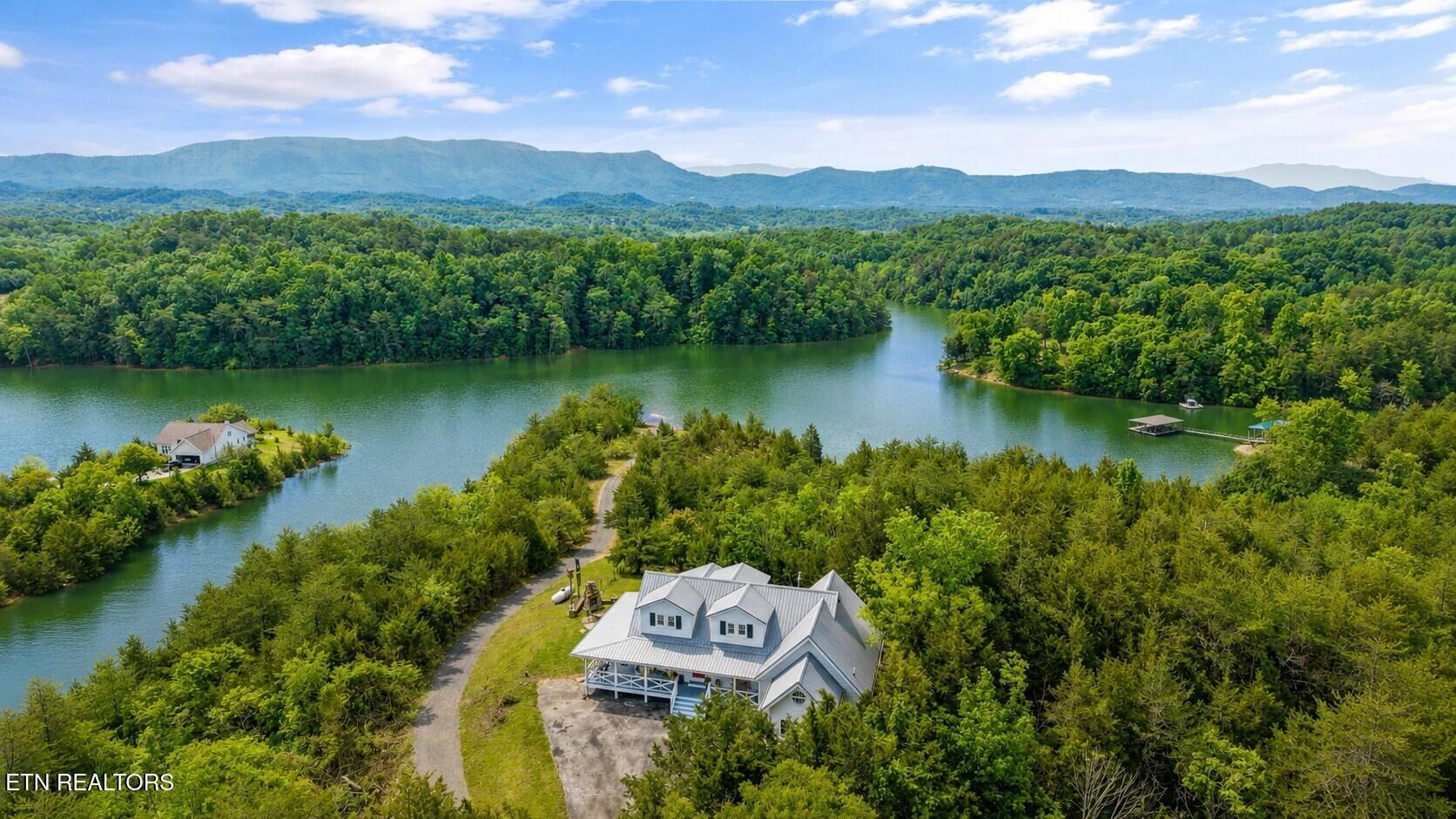 220 Very Old Barton Trail Dandridge TN 37725