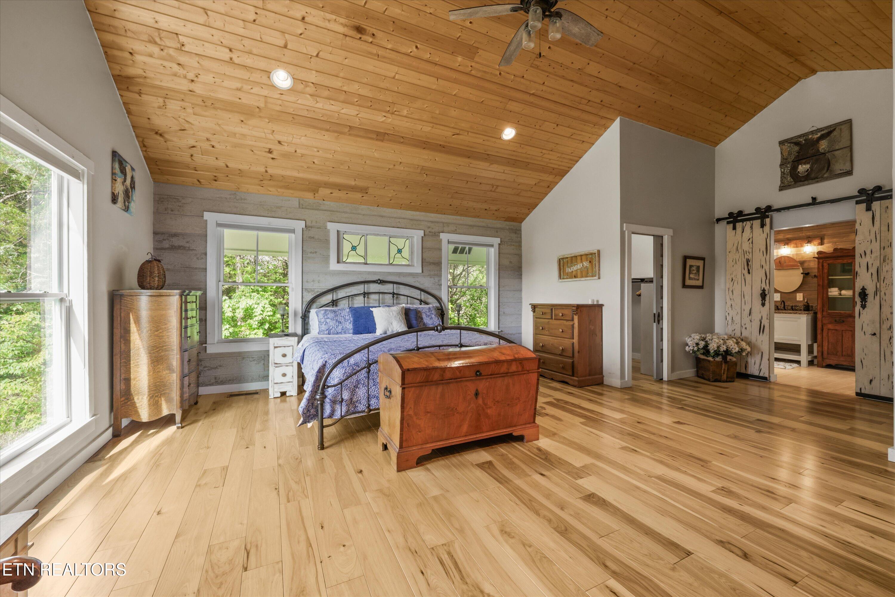 220 Very Old Barton Trail Dandridge TN 37725