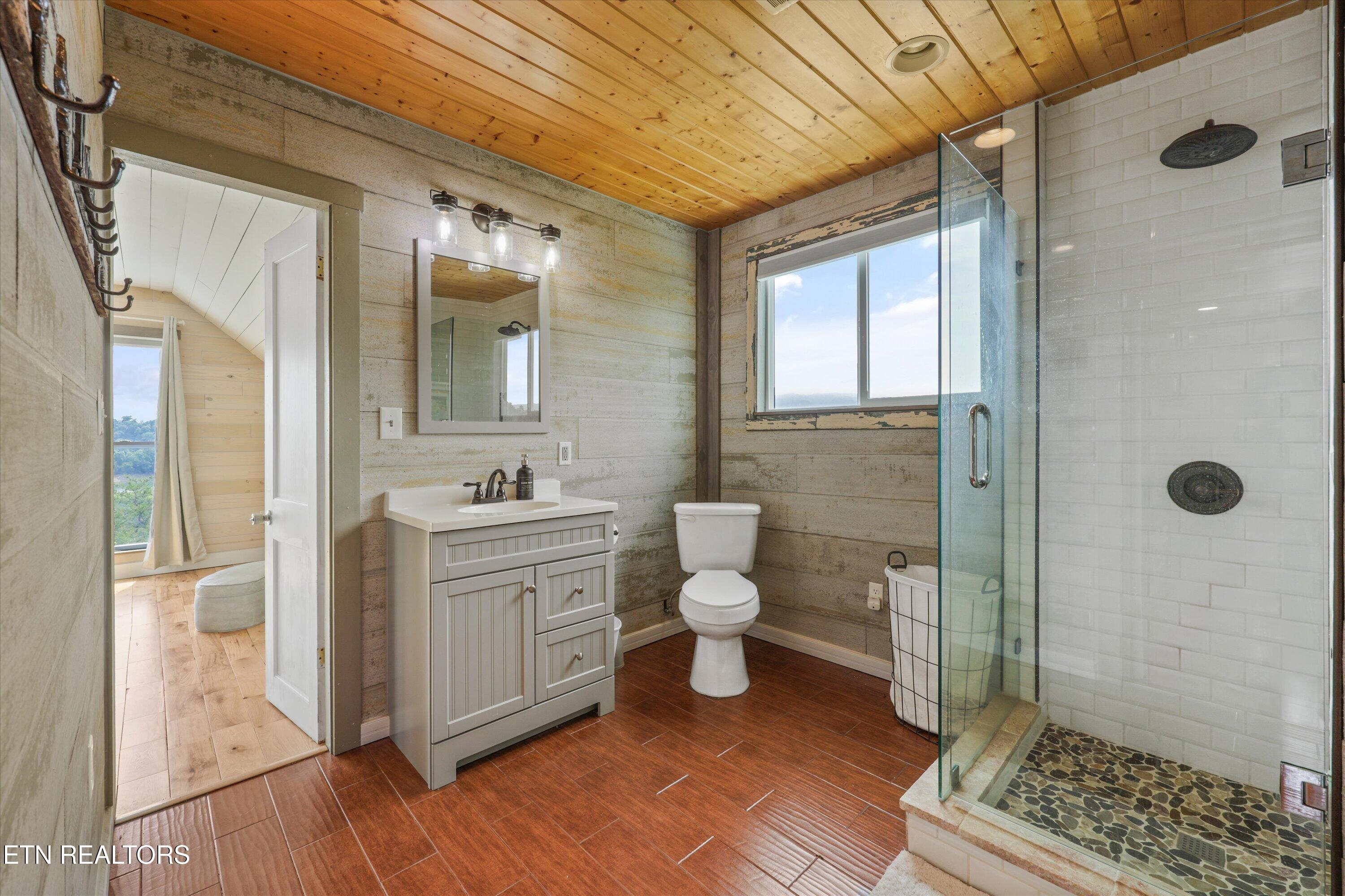 220 Very Old Barton Trail Dandridge TN 37725