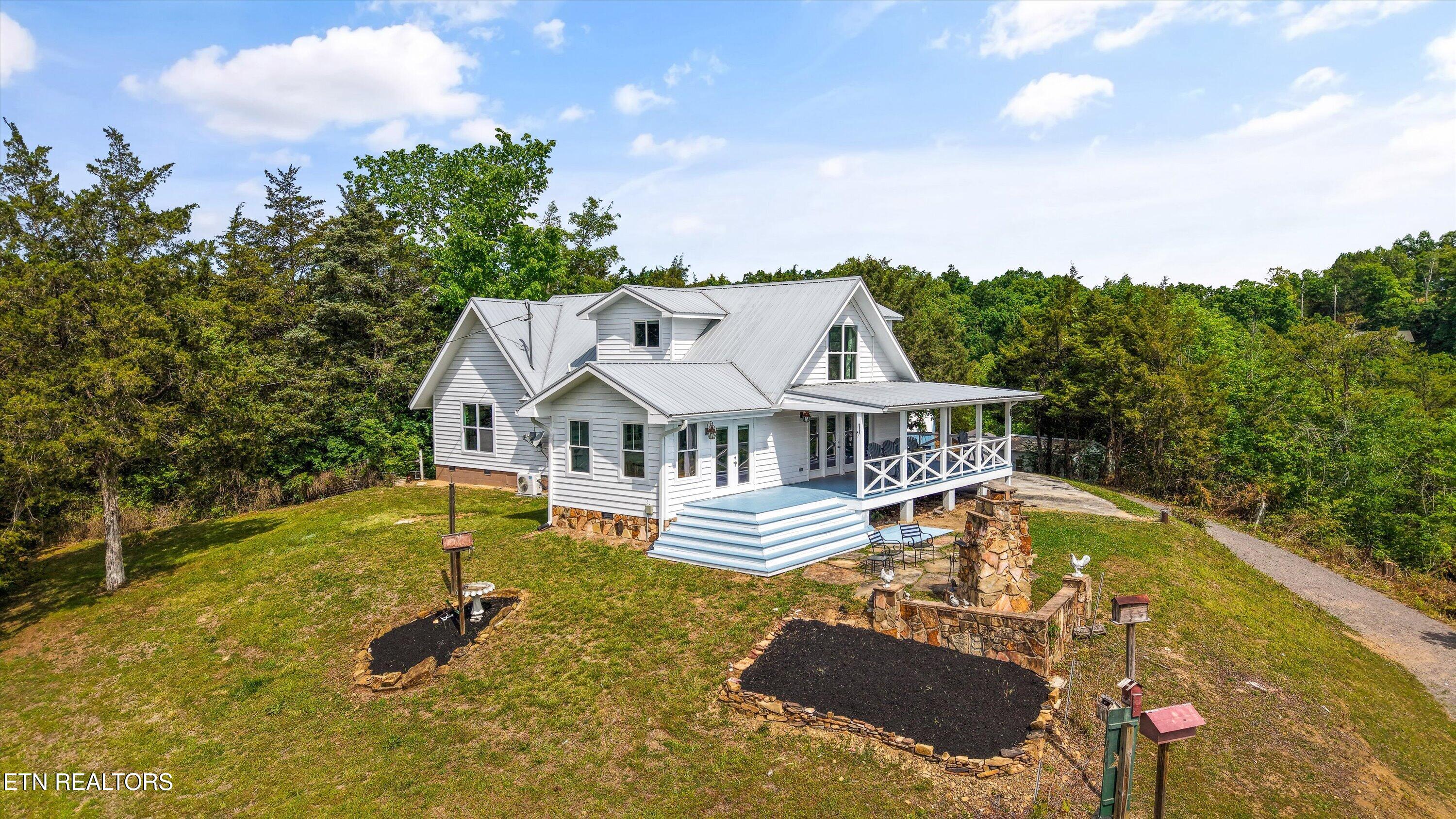 220 Very Old Barton Trail Dandridge TN 37725