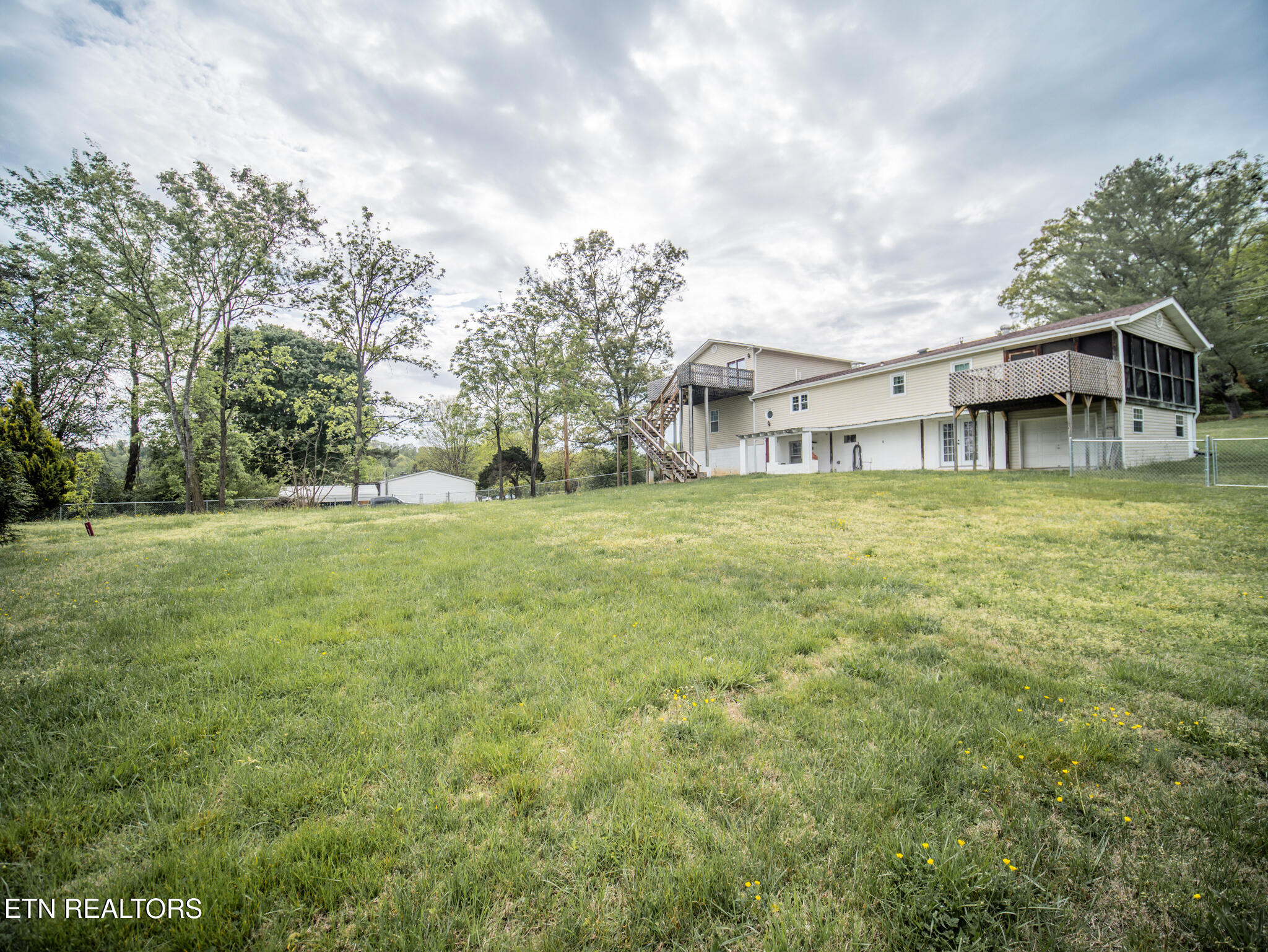 624 Tate Trotter Road Powell TN 37849