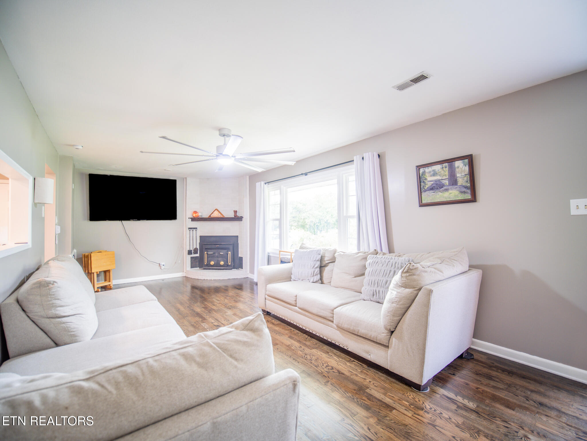 624 Tate Trotter Road Powell TN 37849