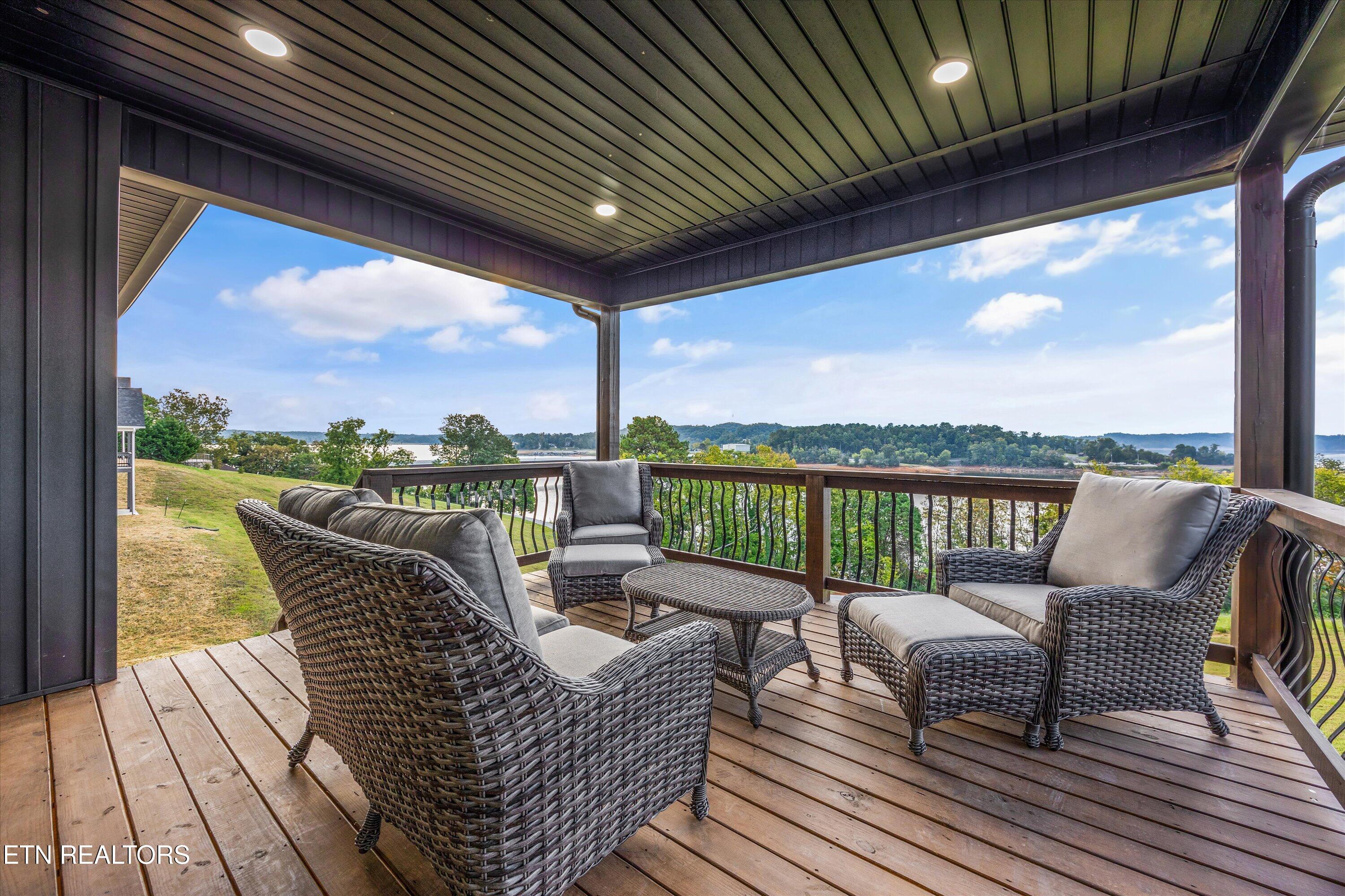 411 Hampton Way Dandridge TN 37725