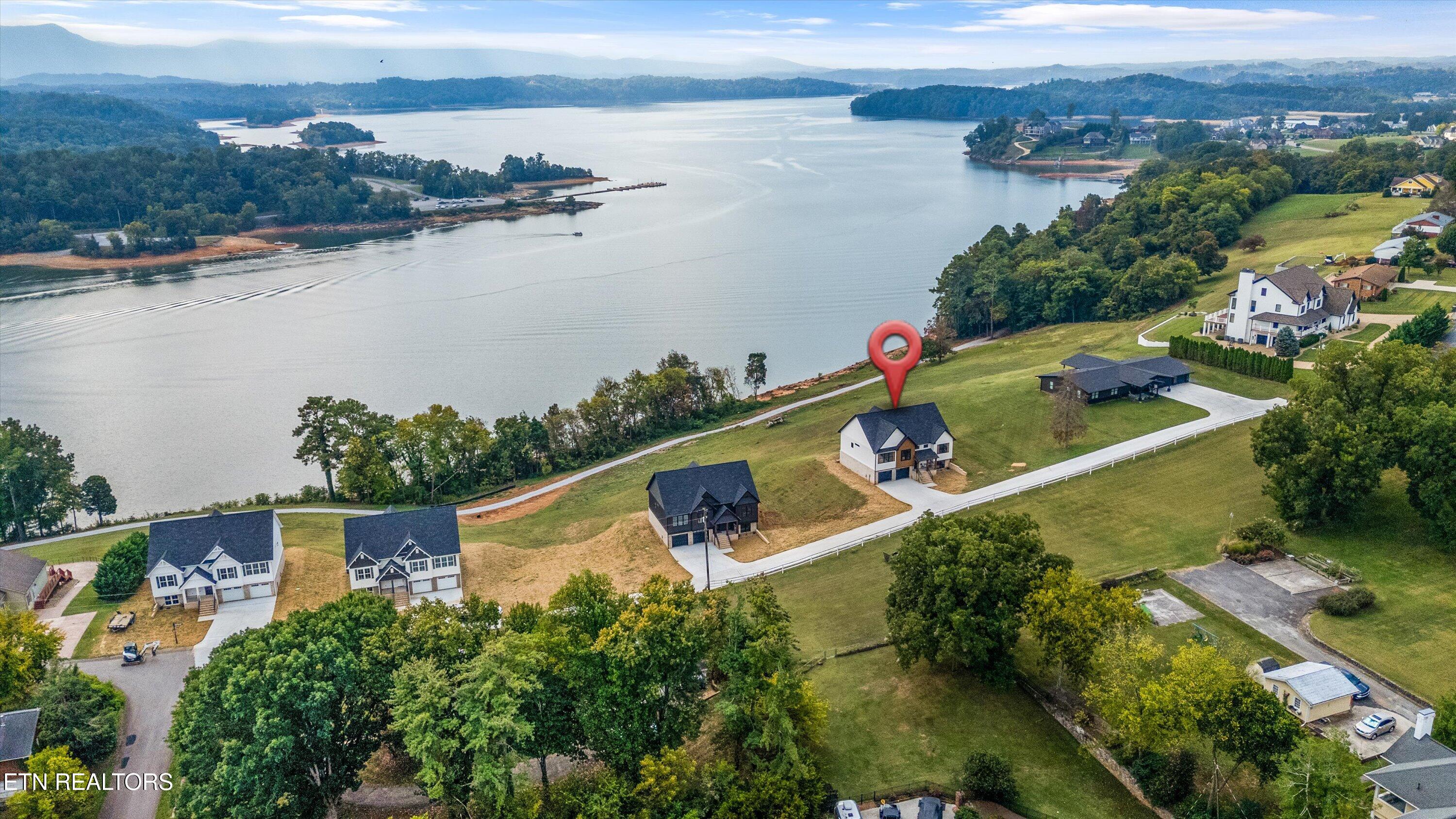 411 Hampton Way Dandridge TN 37725