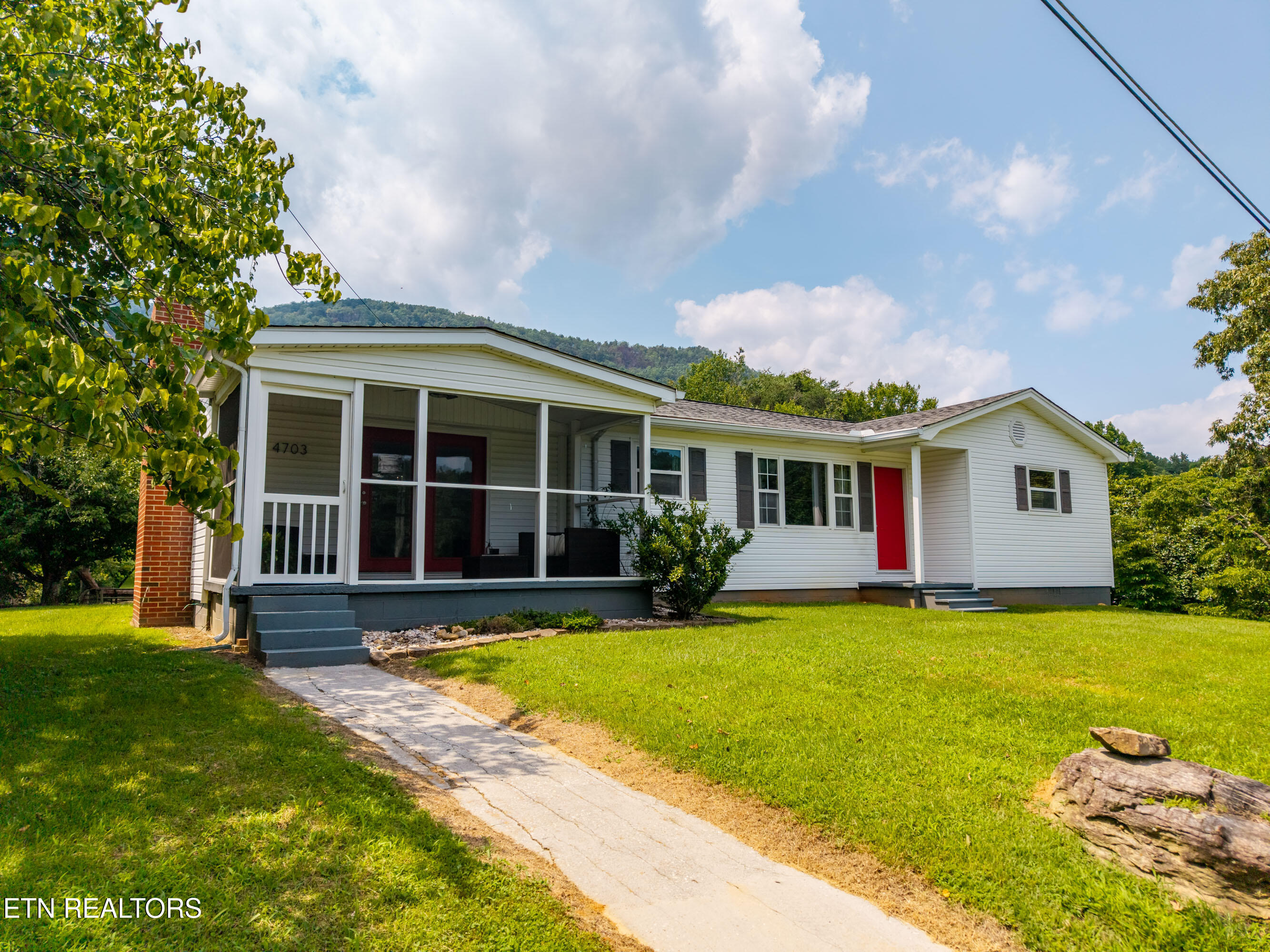 4703 Idumea Road Corryton TN 37721