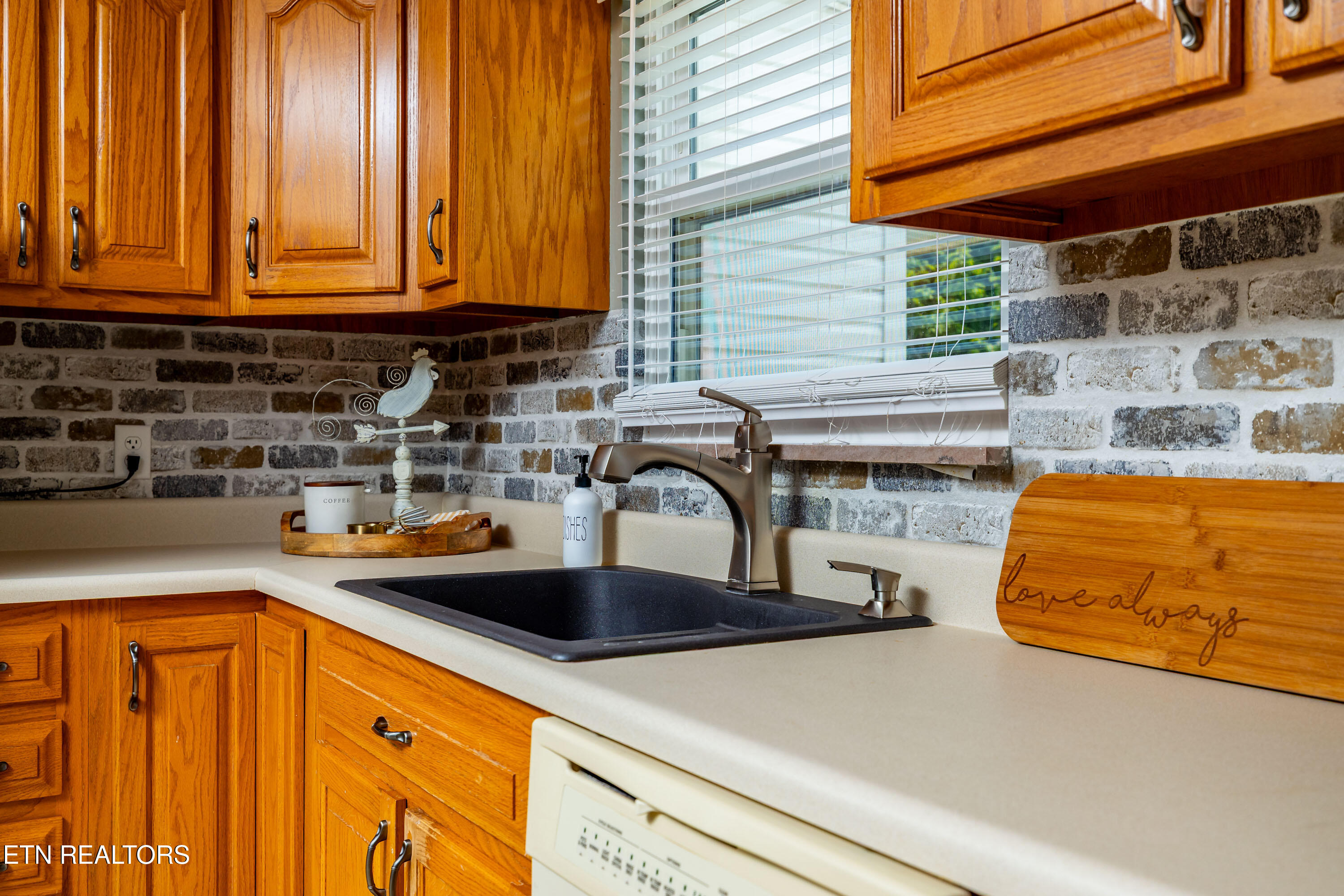 4703 Idumea Road Corryton TN 37721