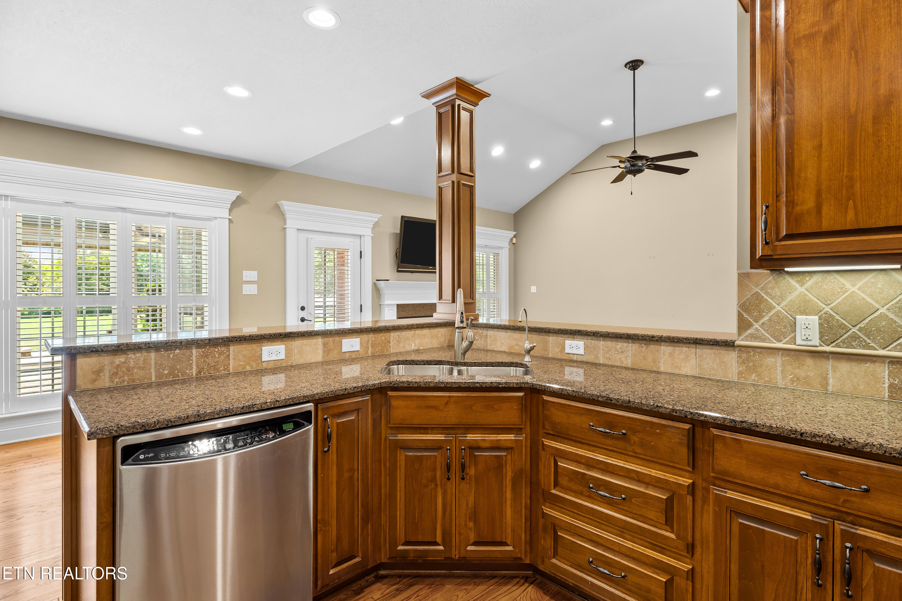 227 Pinecrest Circle Maryville TN 37803