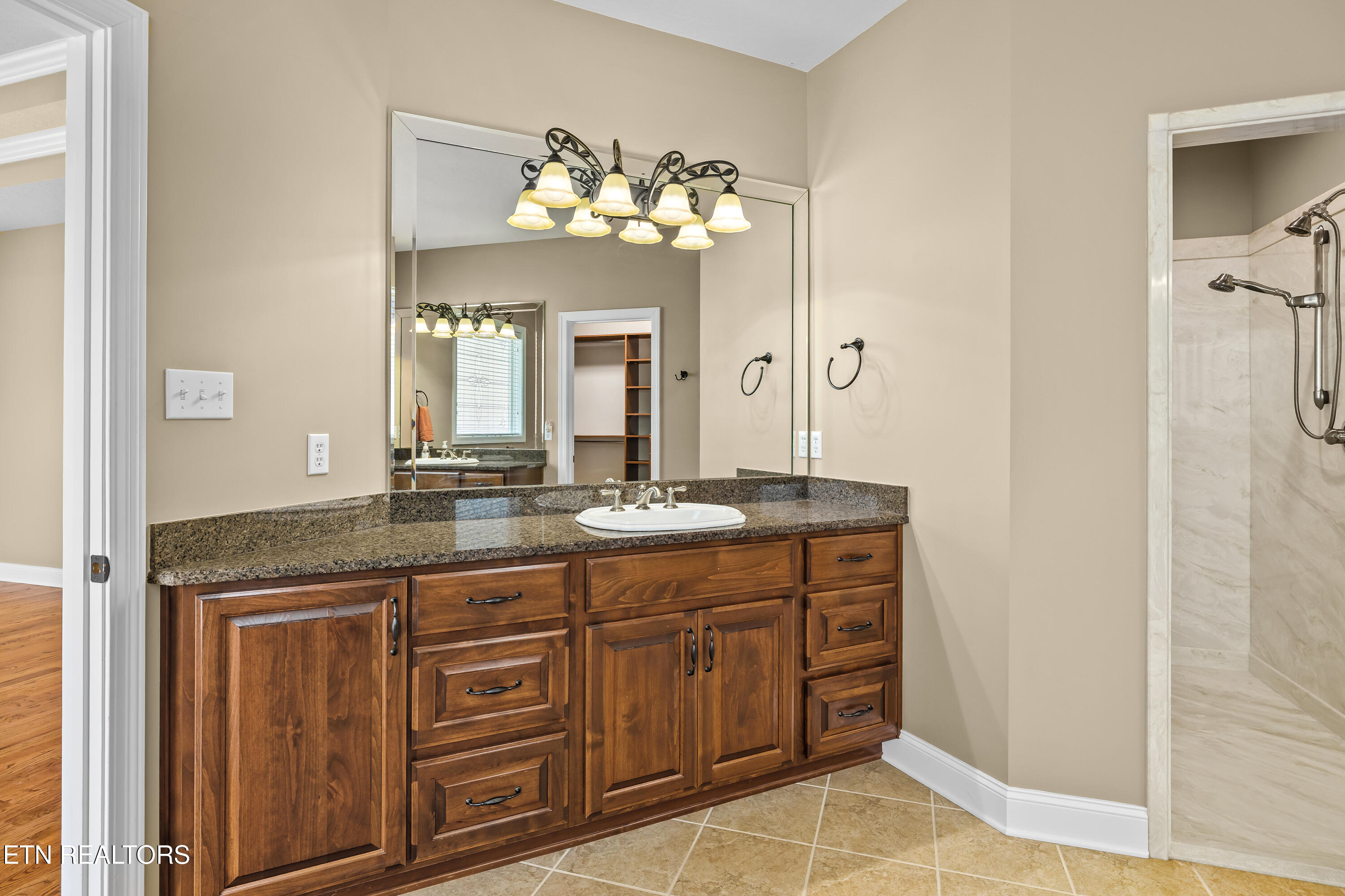 227 Pinecrest Circle Maryville TN 37803