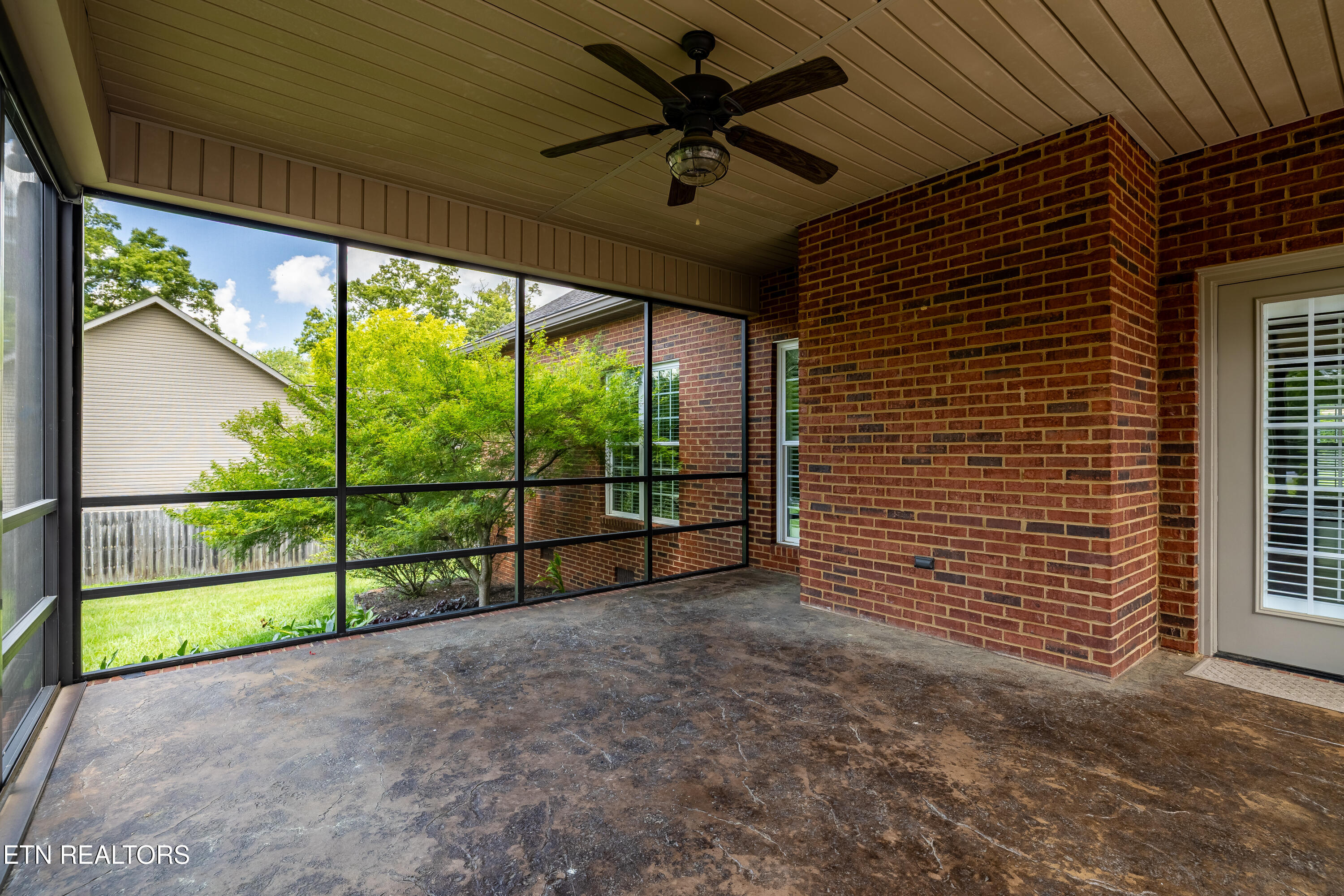 227 Pinecrest Circle Maryville TN 37803